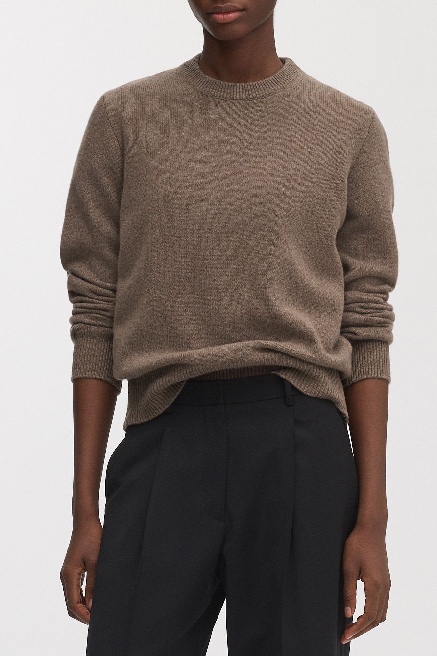 Image number 2 of The Cashmere Sweater v2.0 - Archive