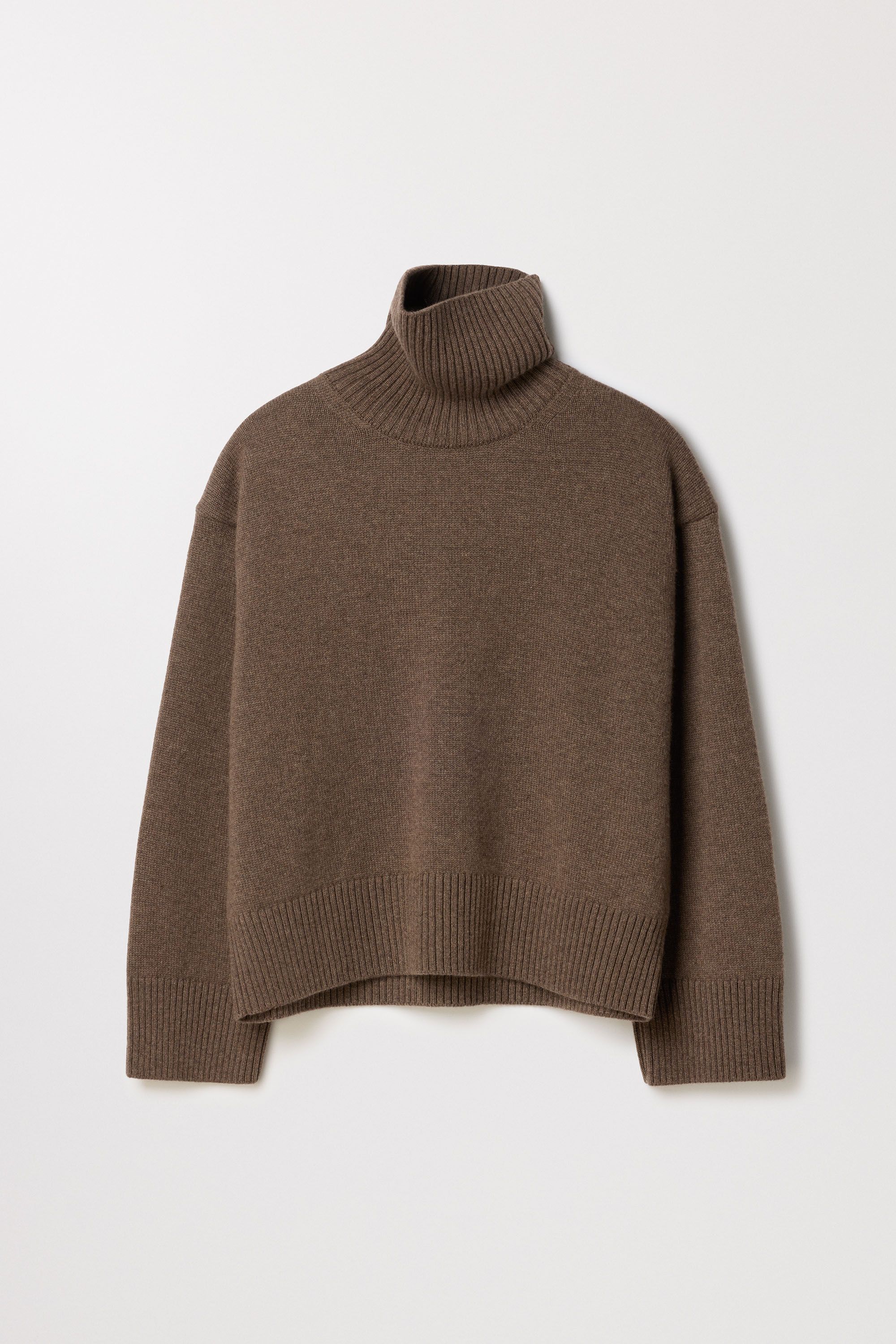 Image number 6 of The Cashmere Roll Neck - Coming Soon