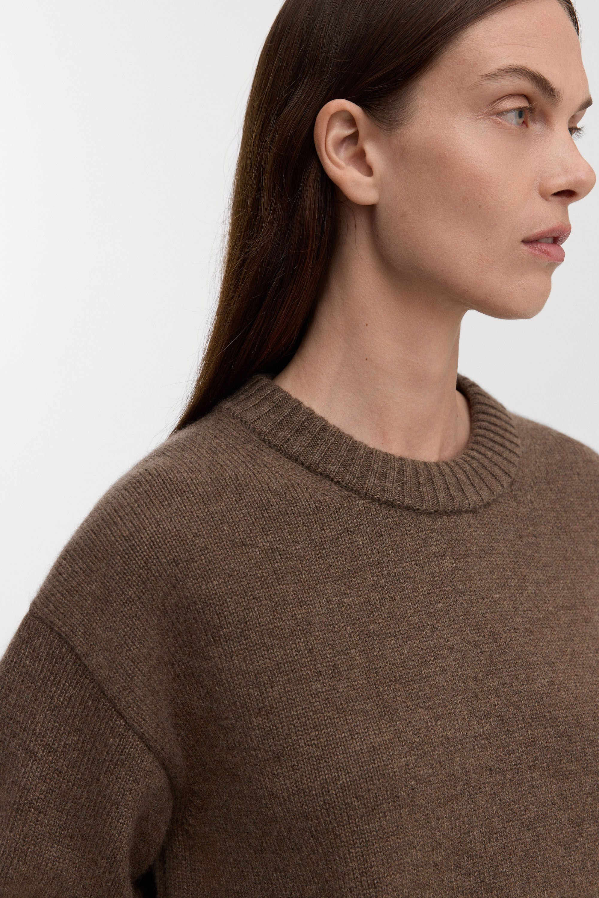 Image number 5 of The Cashmere Sweater - Coming Soon