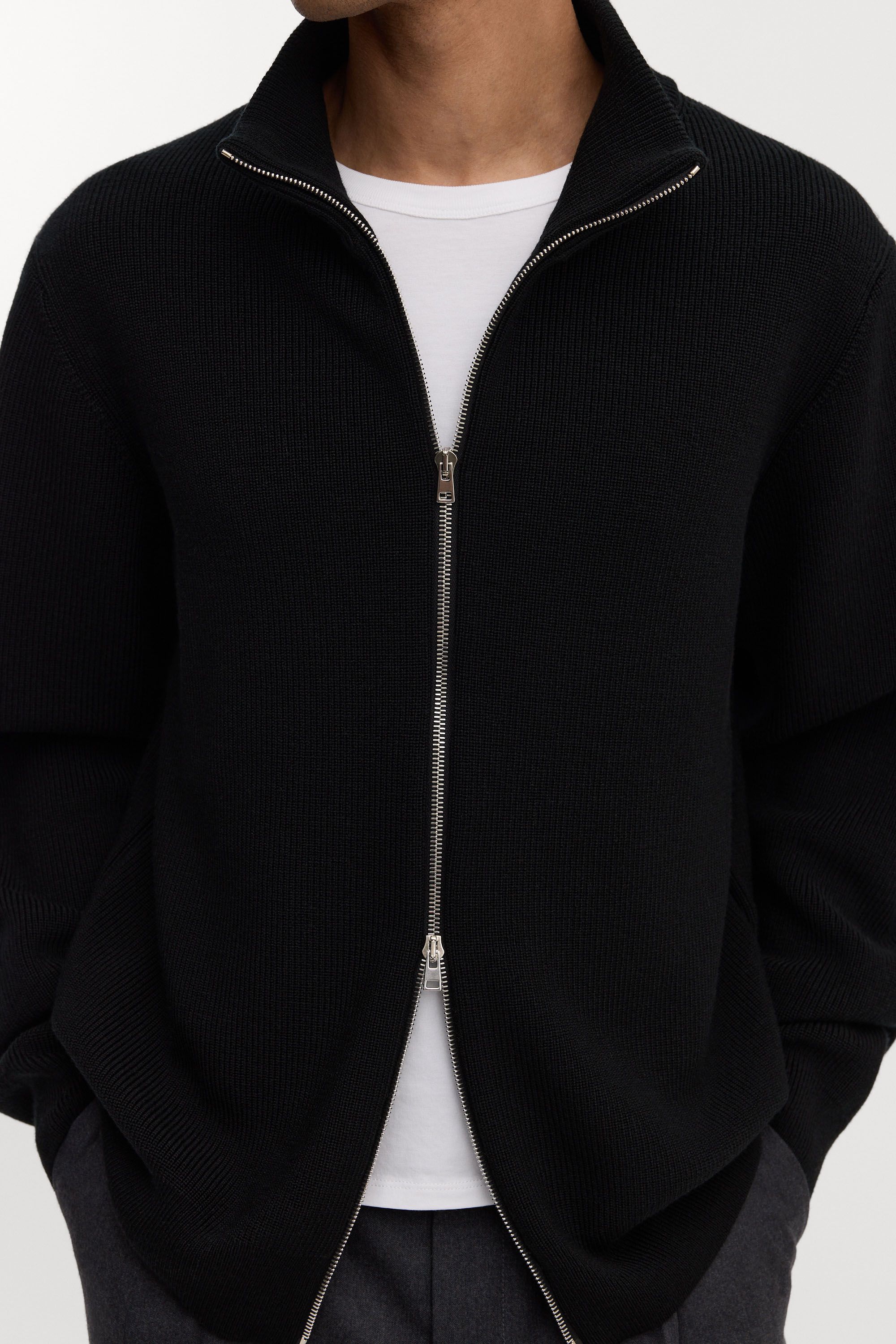 Two-way brushed metal zipper by Riri for Swiss precision