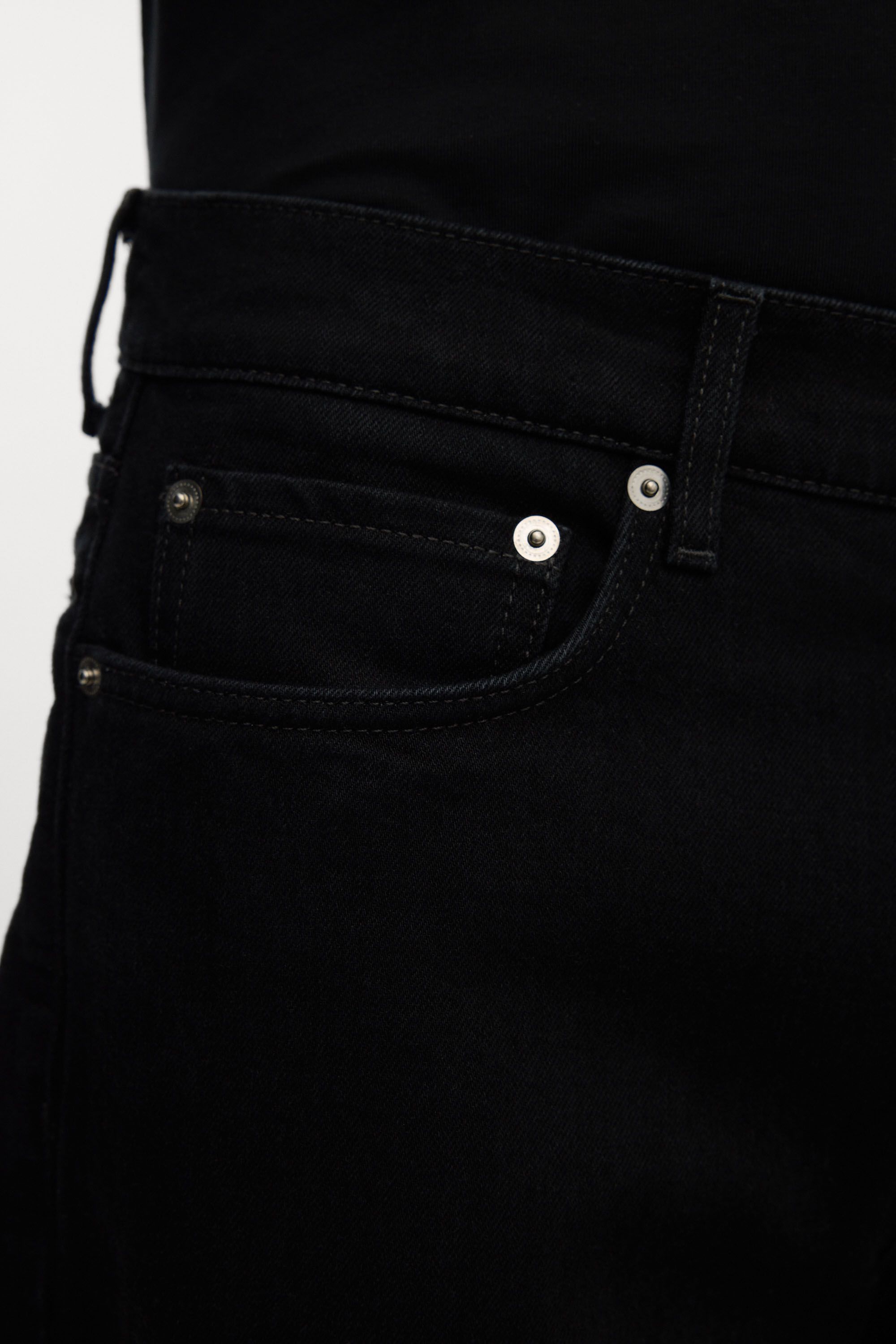 Image number 5 of The Slim Jeans - Coming Soon