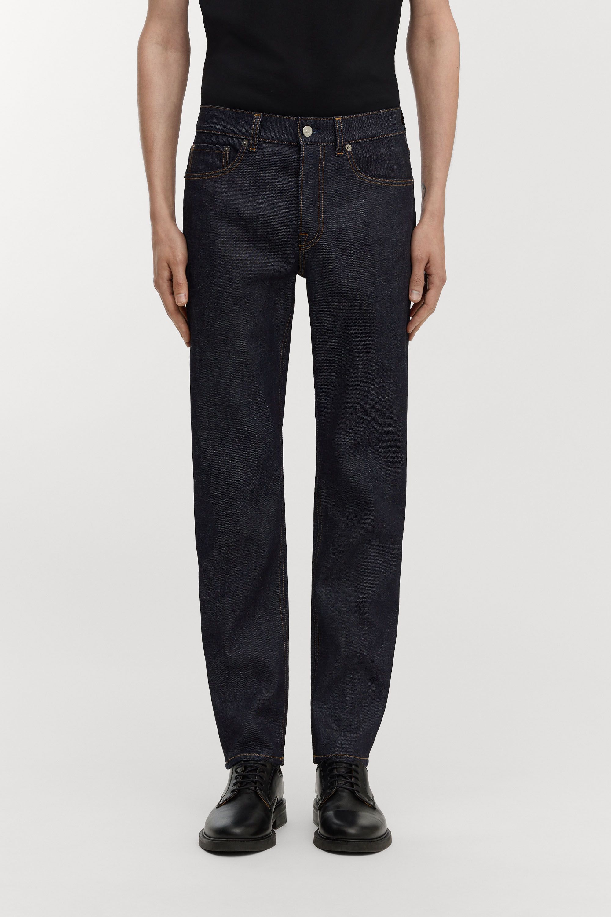 Image number 2 of The Slim Jeans - Coming Soon