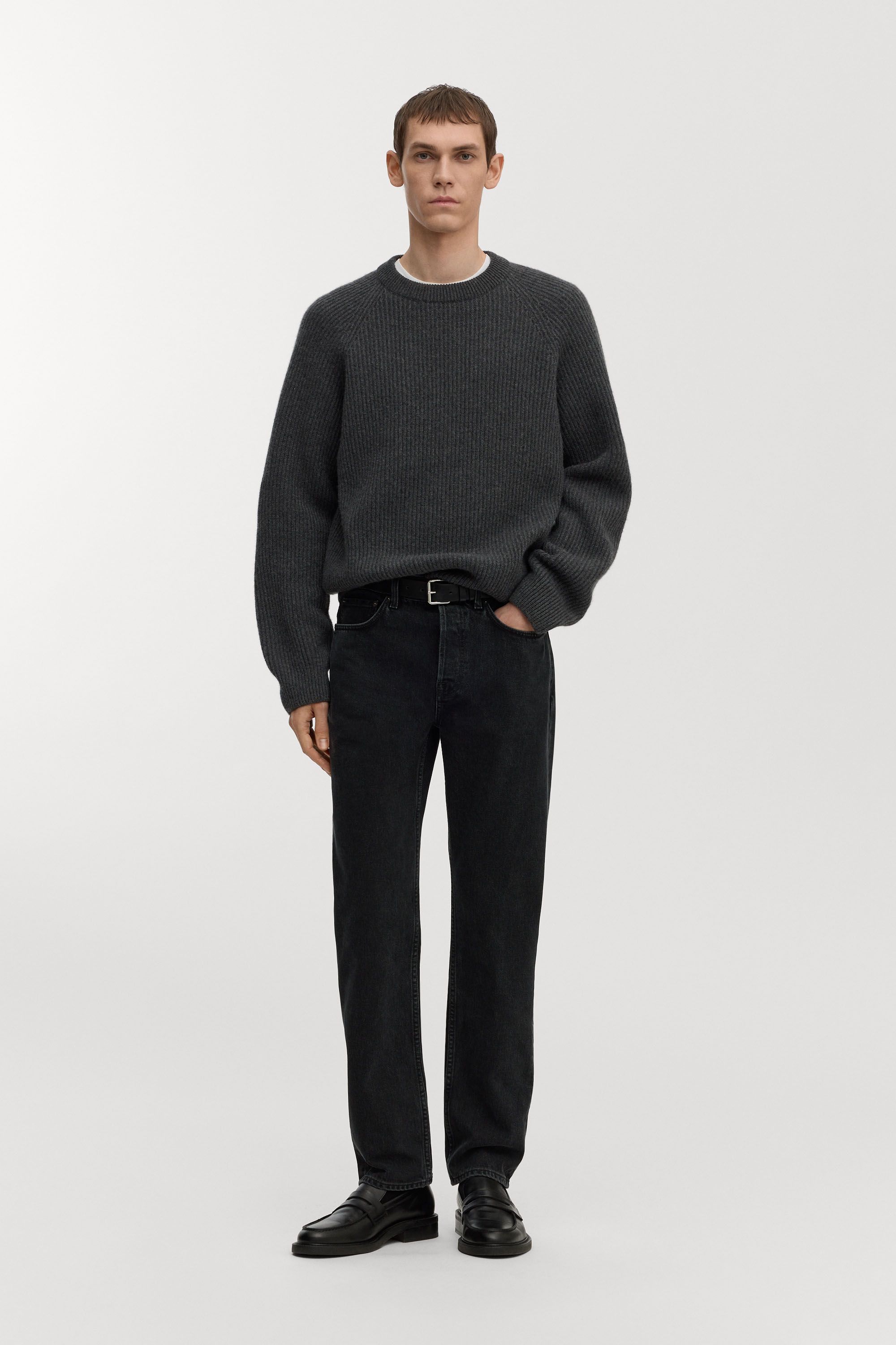 Image number 6 of The Regular Jeans - Coming Soon