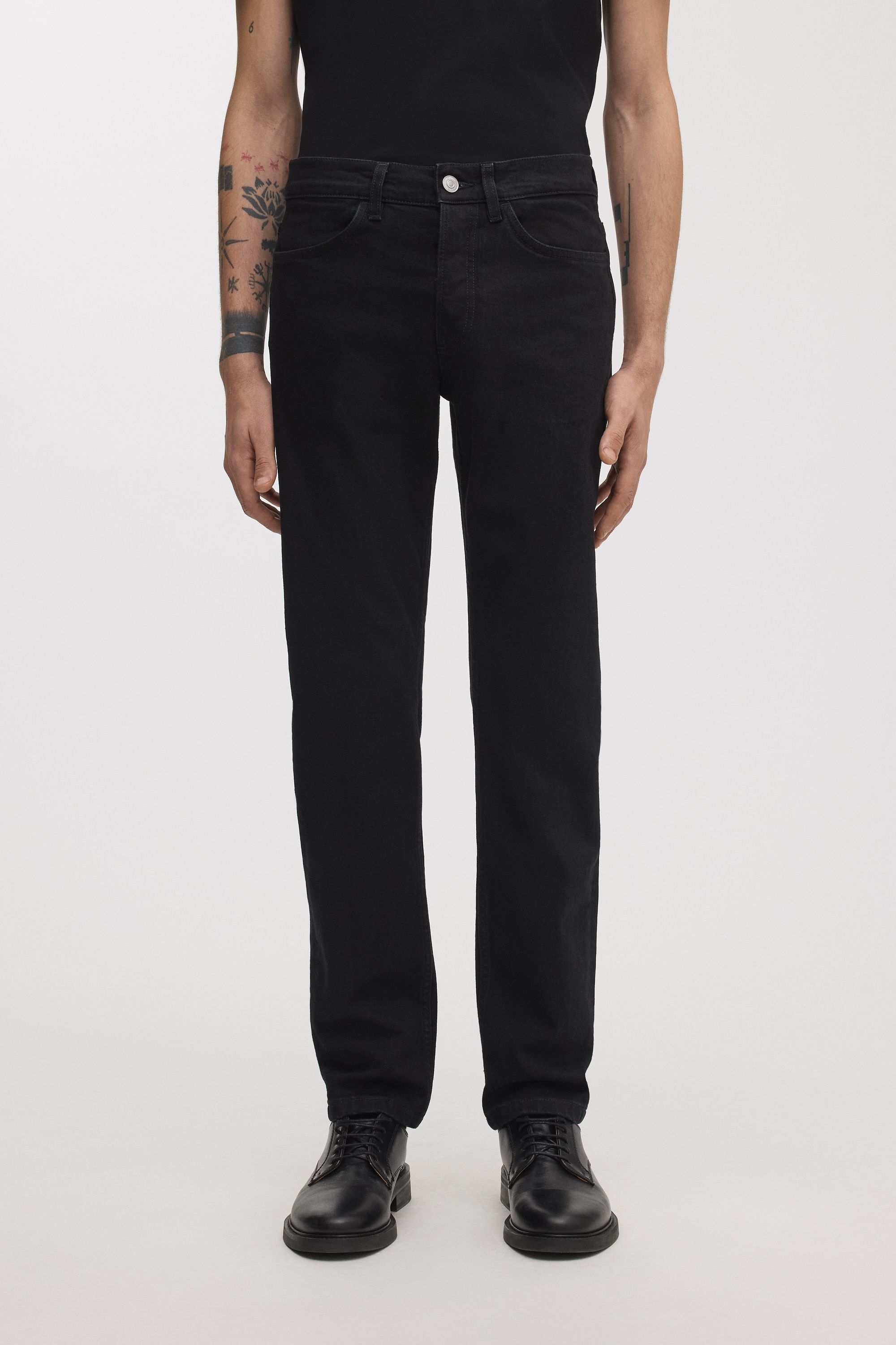 The Slim Jeans