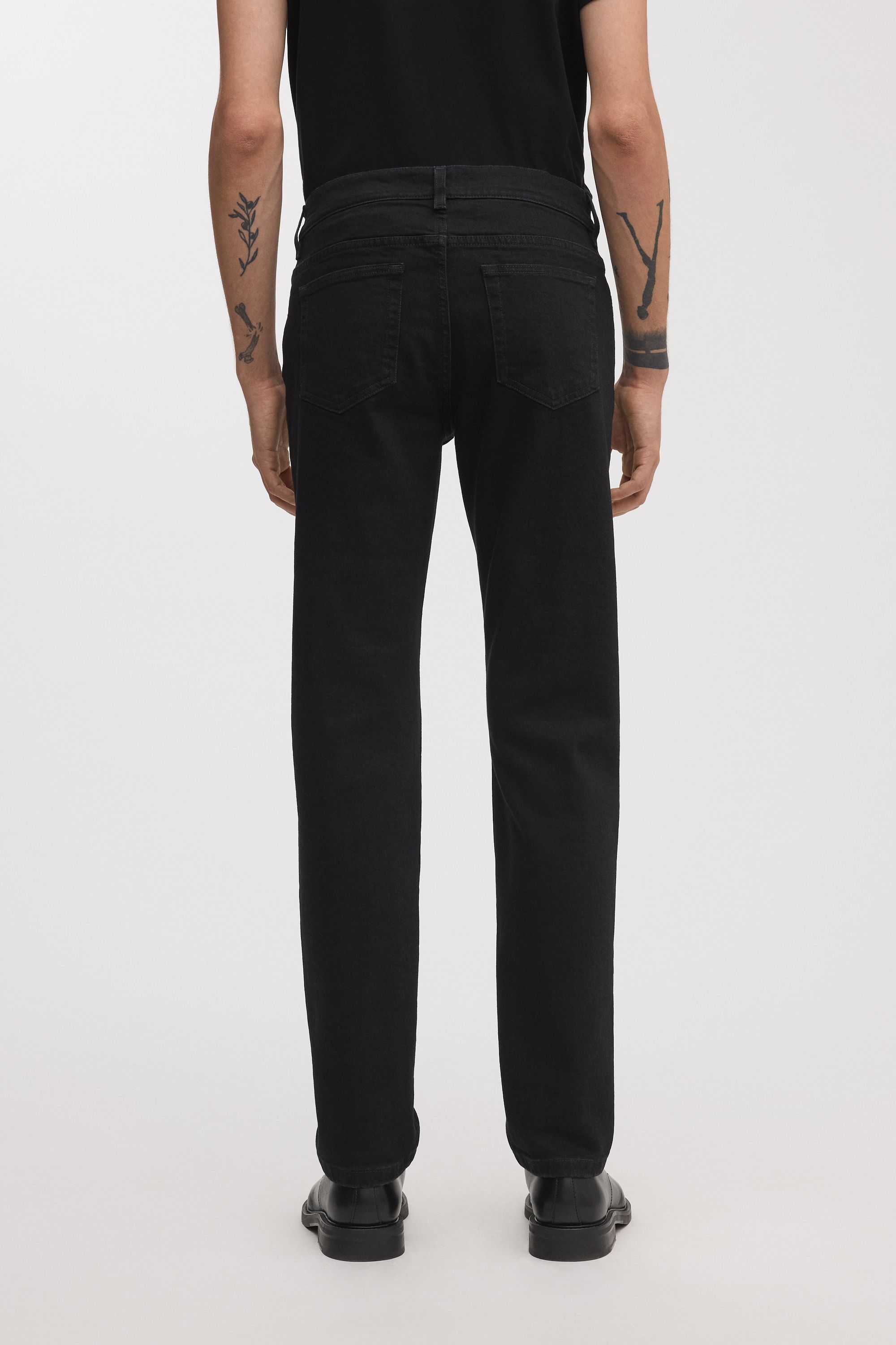 The Slim Jeans