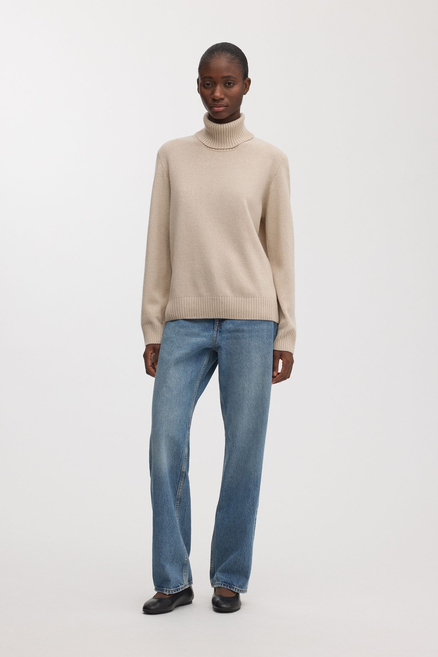 Picture of The Recycled Cashmere Roll Neck - Women's