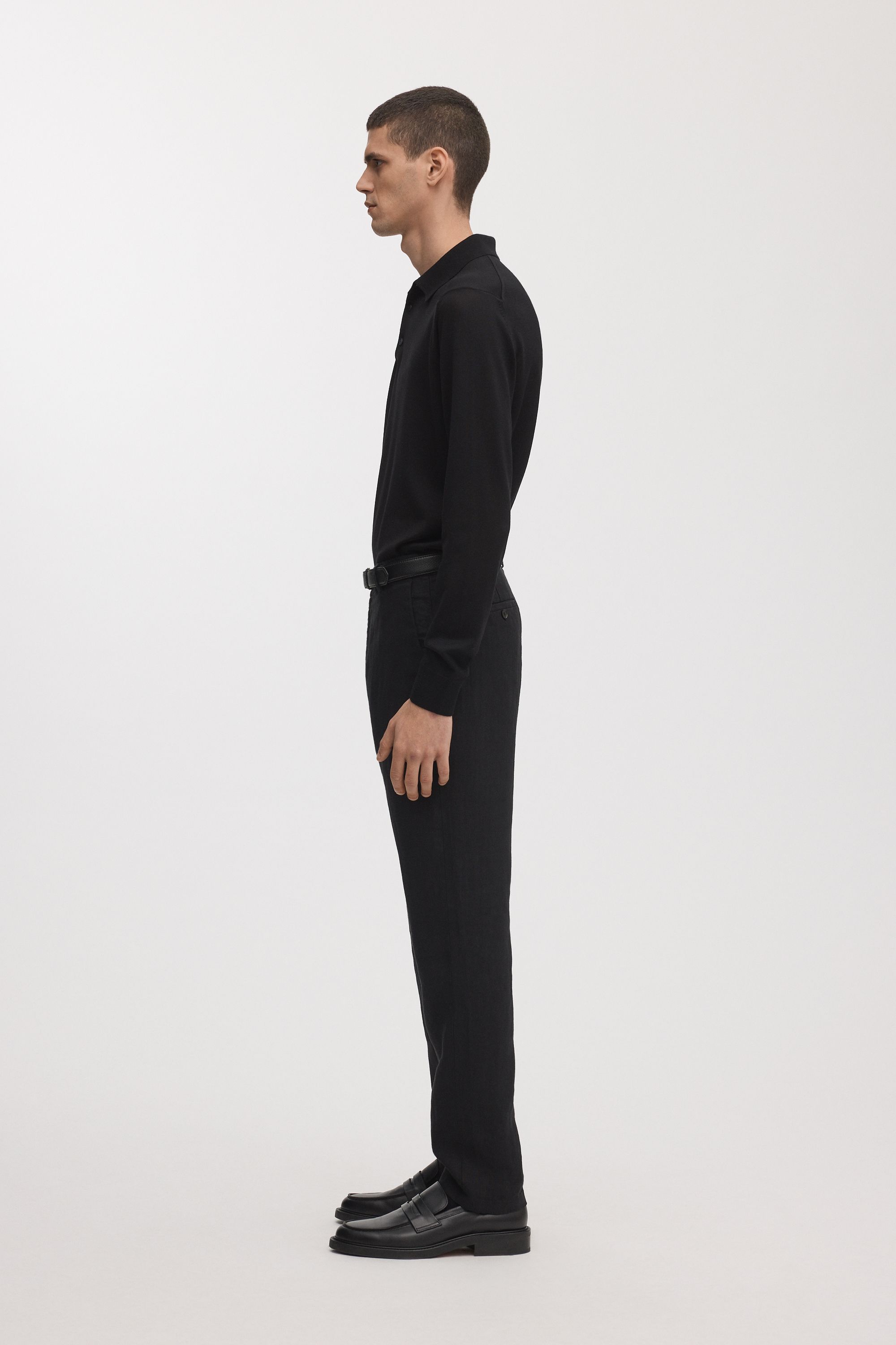 Image number 2 of The Linen Trousers