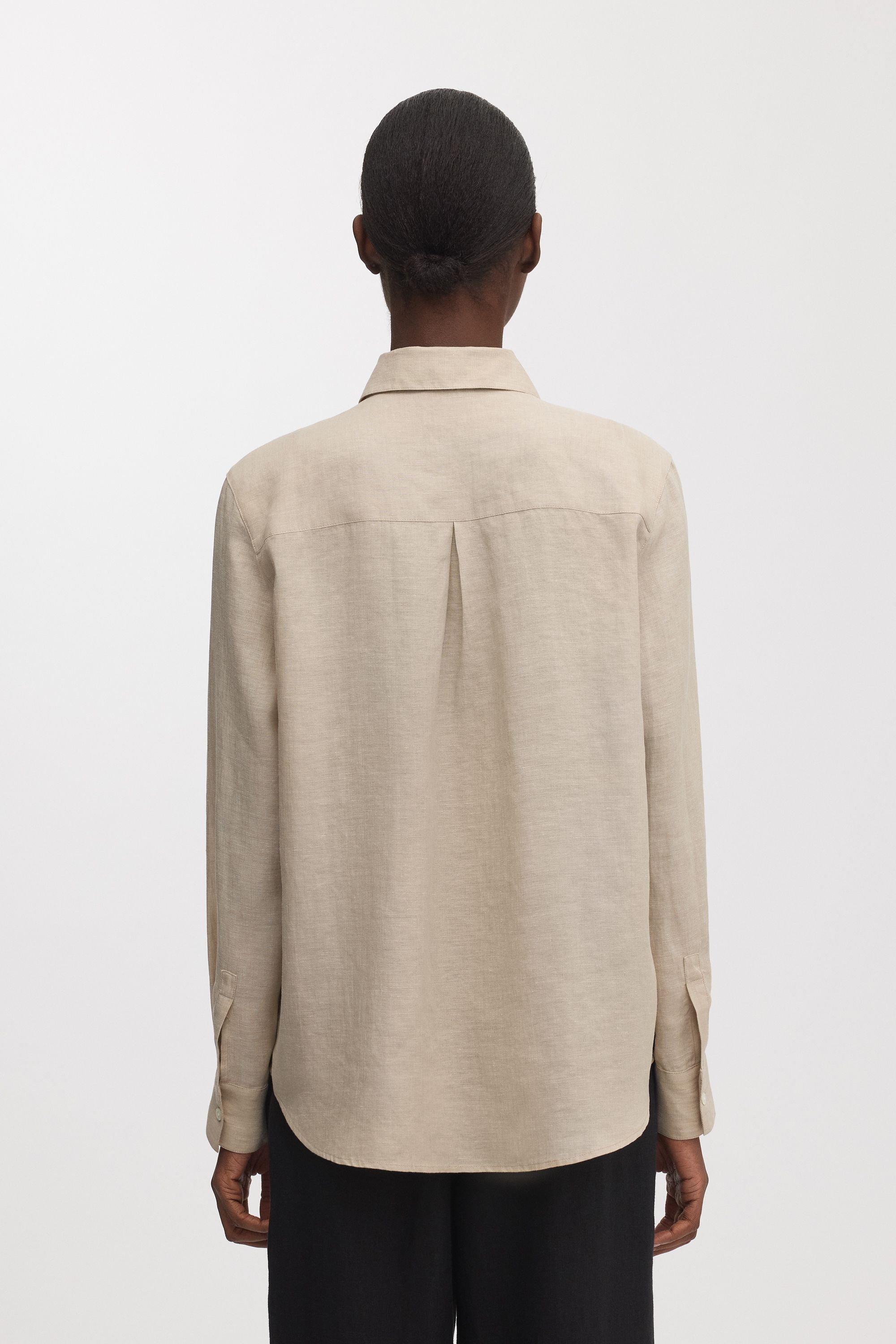 Image number 3 of The Linen Shirt