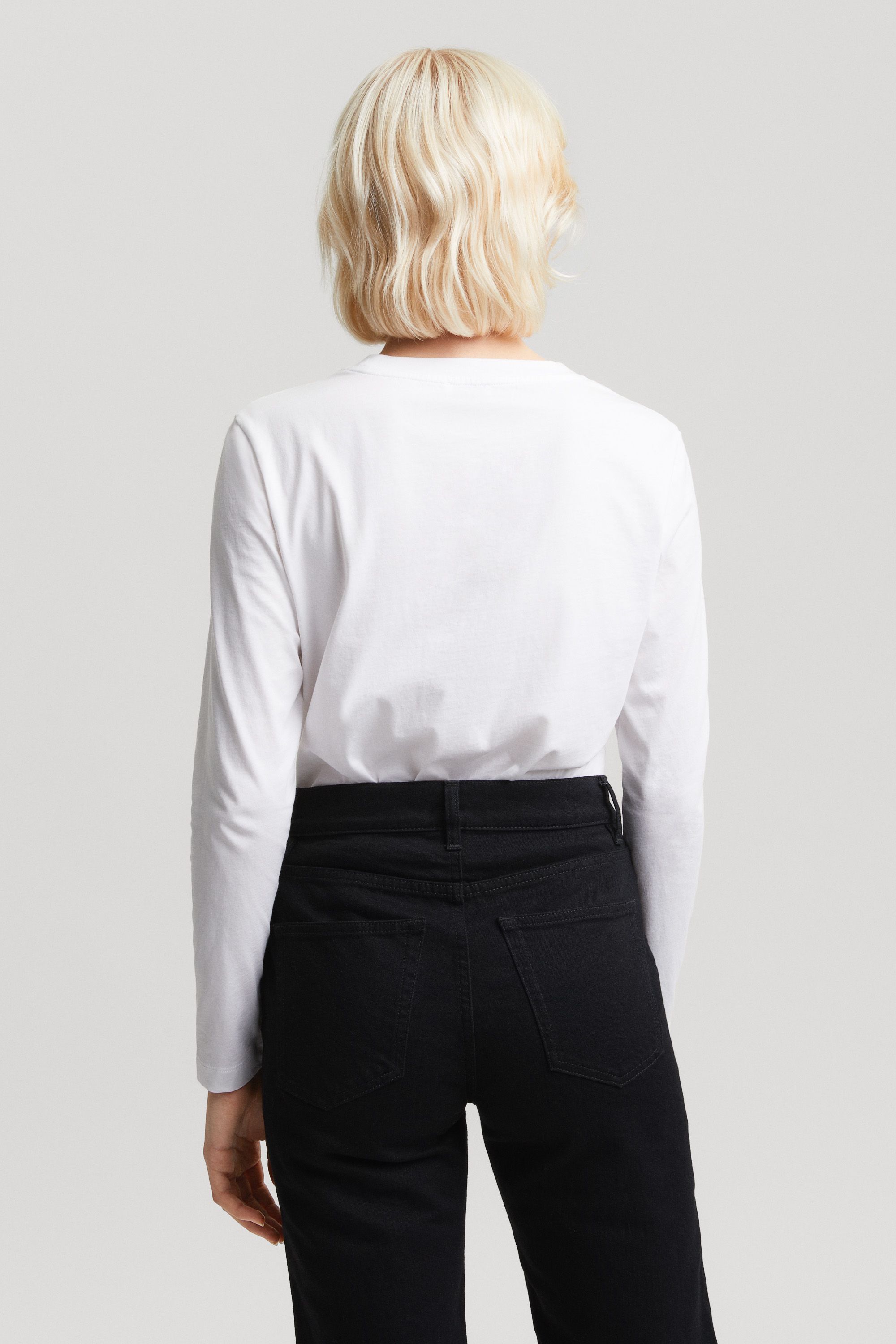 Image number 4 of The Long Sleeve T-Shirt - Archive