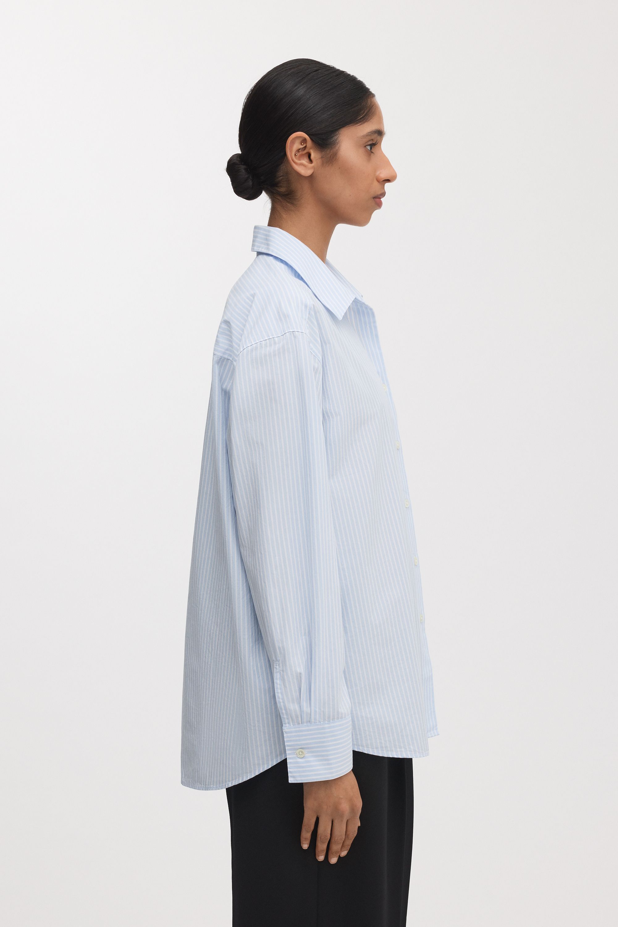 Image number 3 of The Shirt