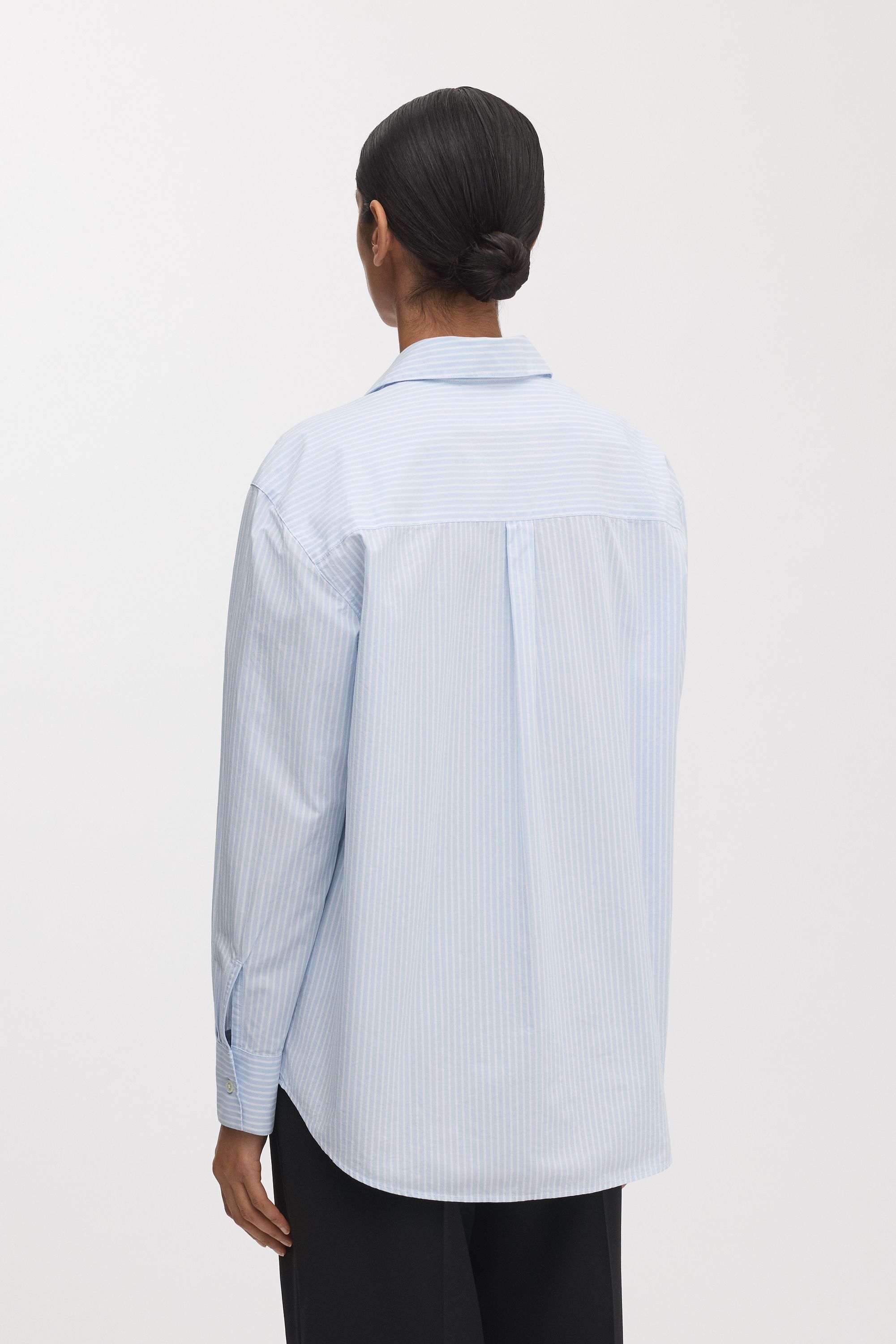 Image number 4 of The Shirt