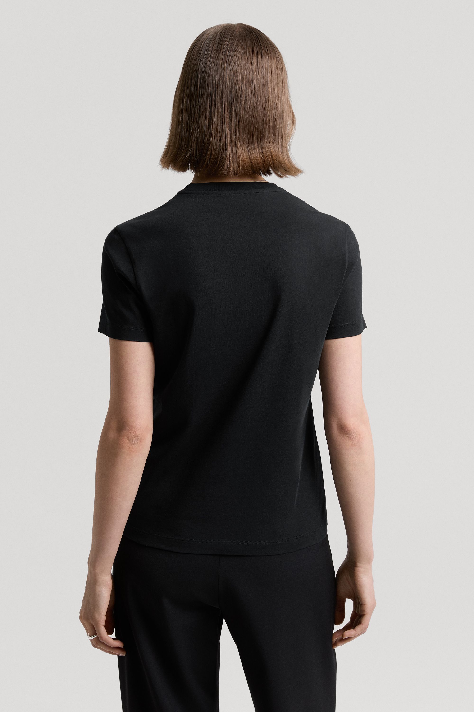 Image number 4 of The T-shirt - Archive