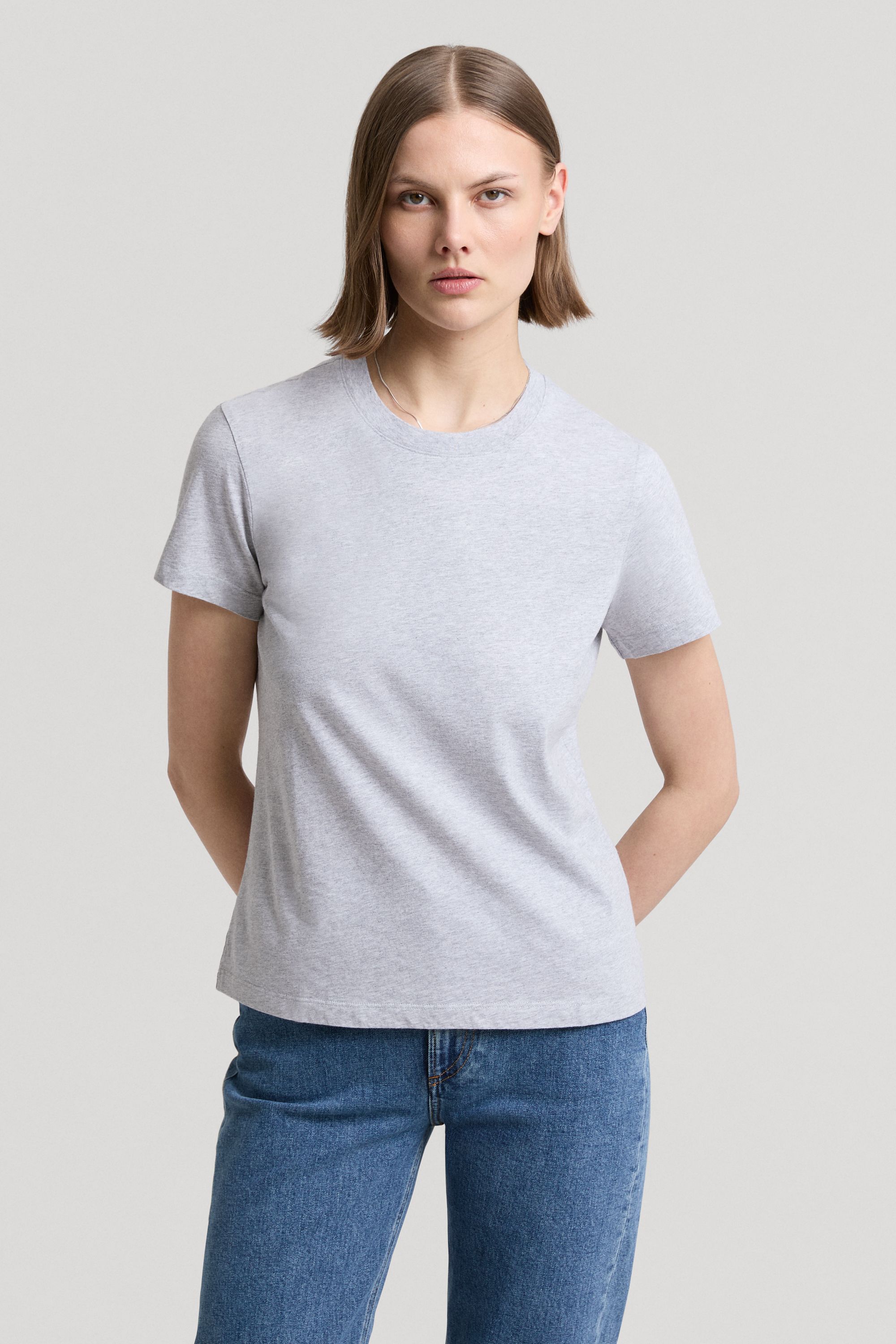 Image number 2 of The T-shirt - Archive