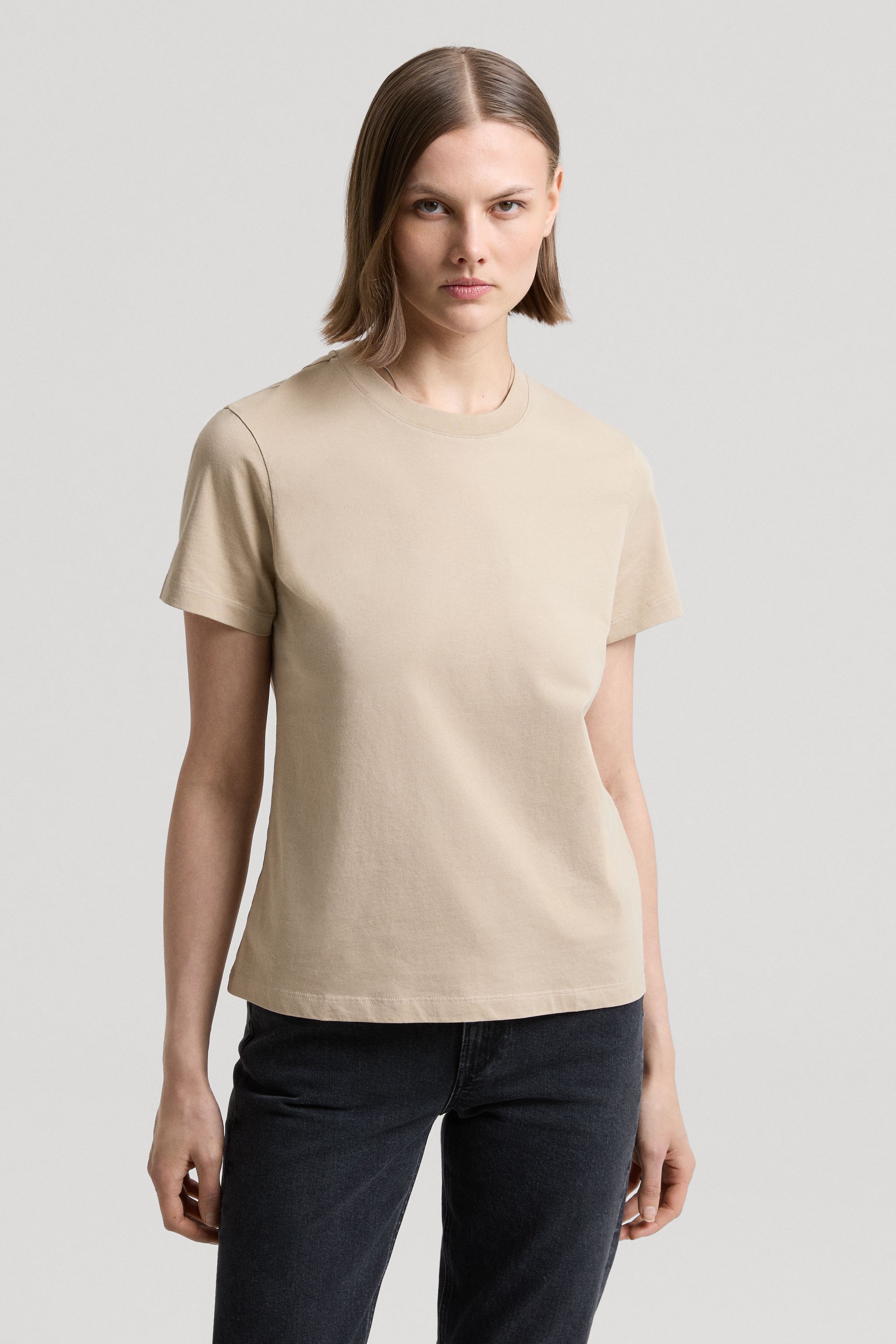 Image number 2 of The T-shirt - Archive