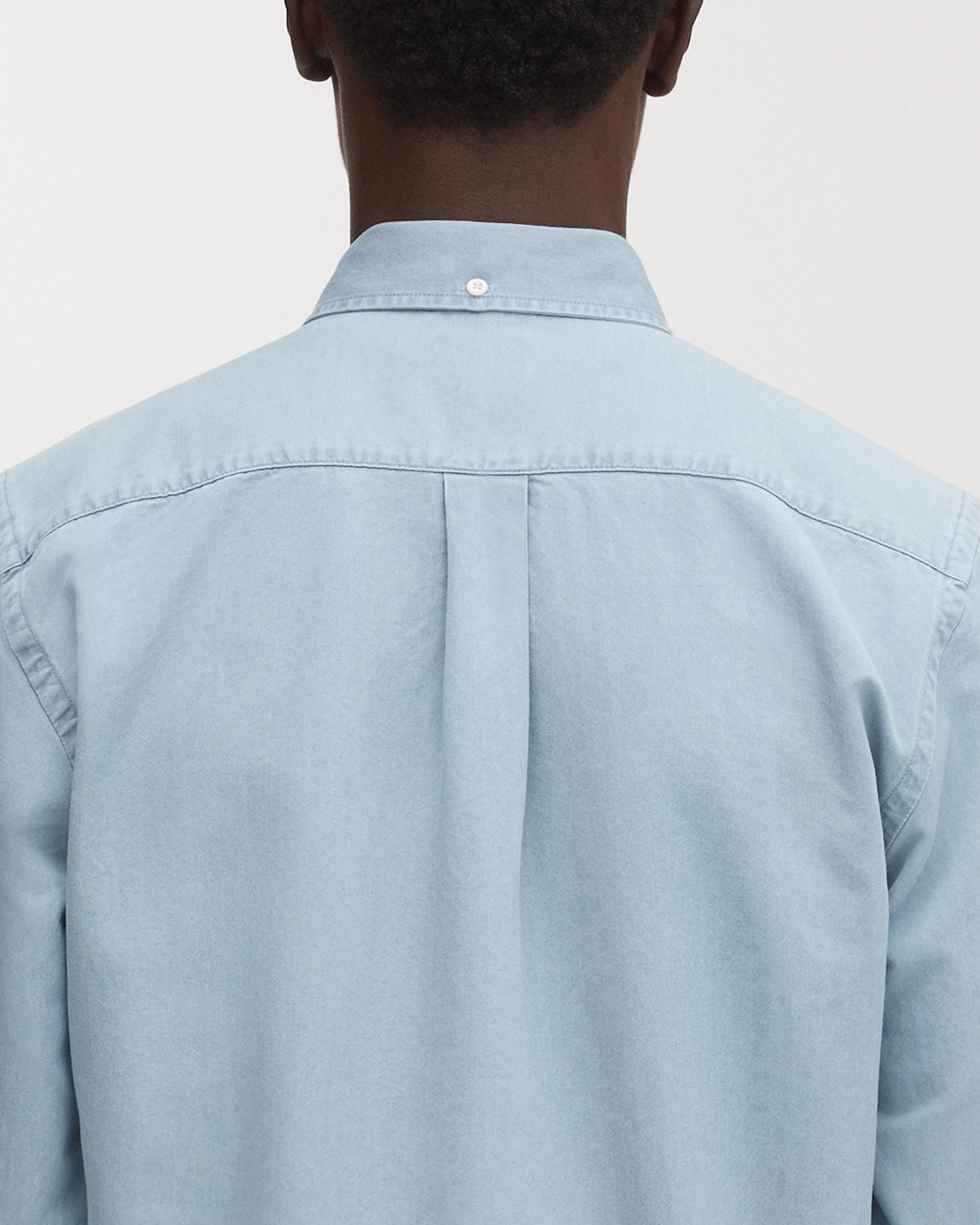 Box pleat at back for freedom of movement