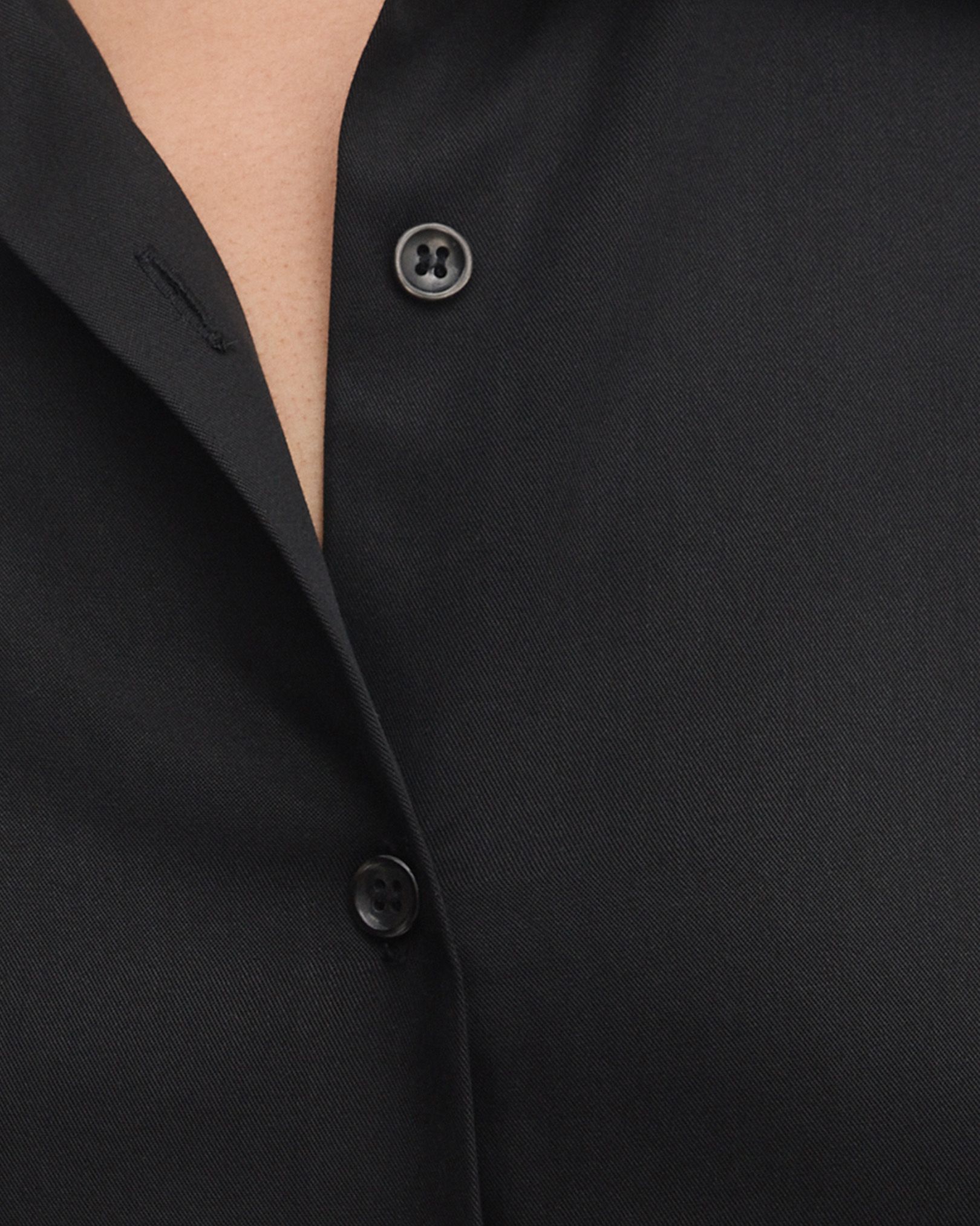 Seamless french placket