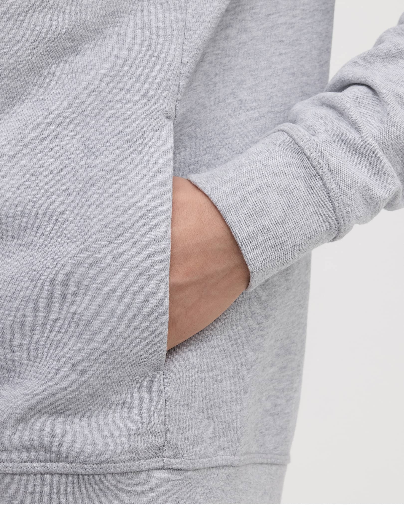Hidden side pockets at side seams