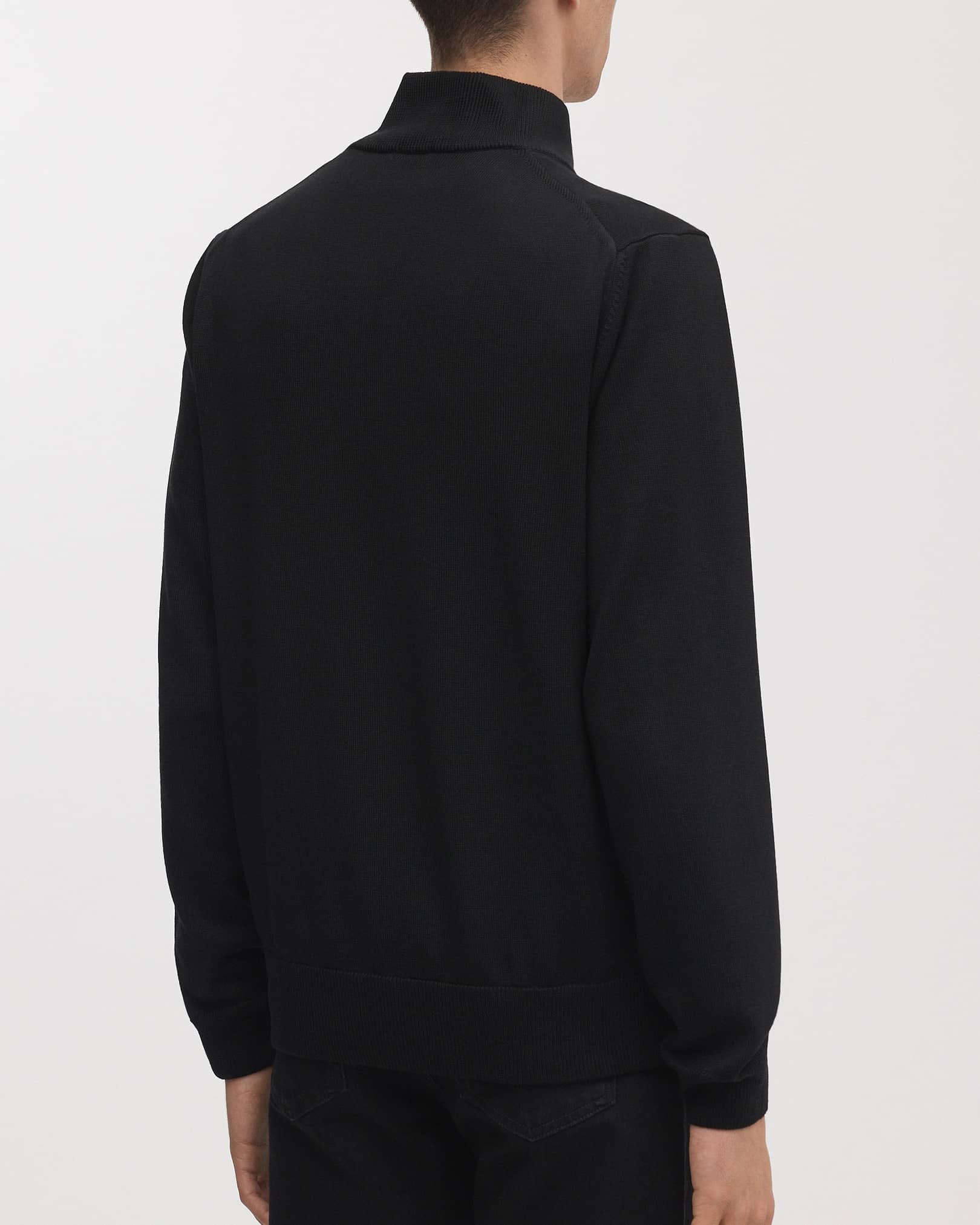 Double-layered collar for structure and protection