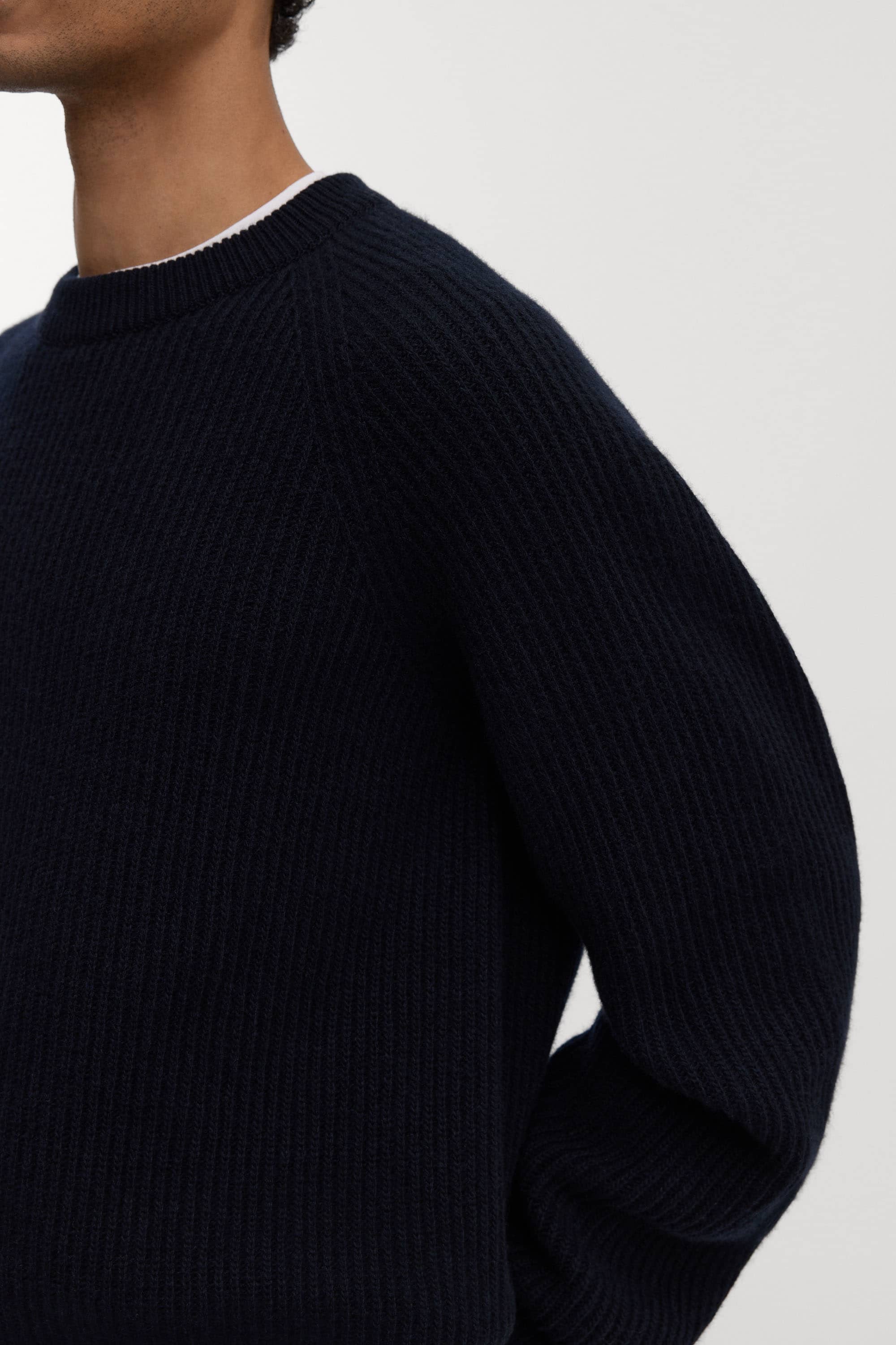 Image number 5 of The Heavy Wool Sweater