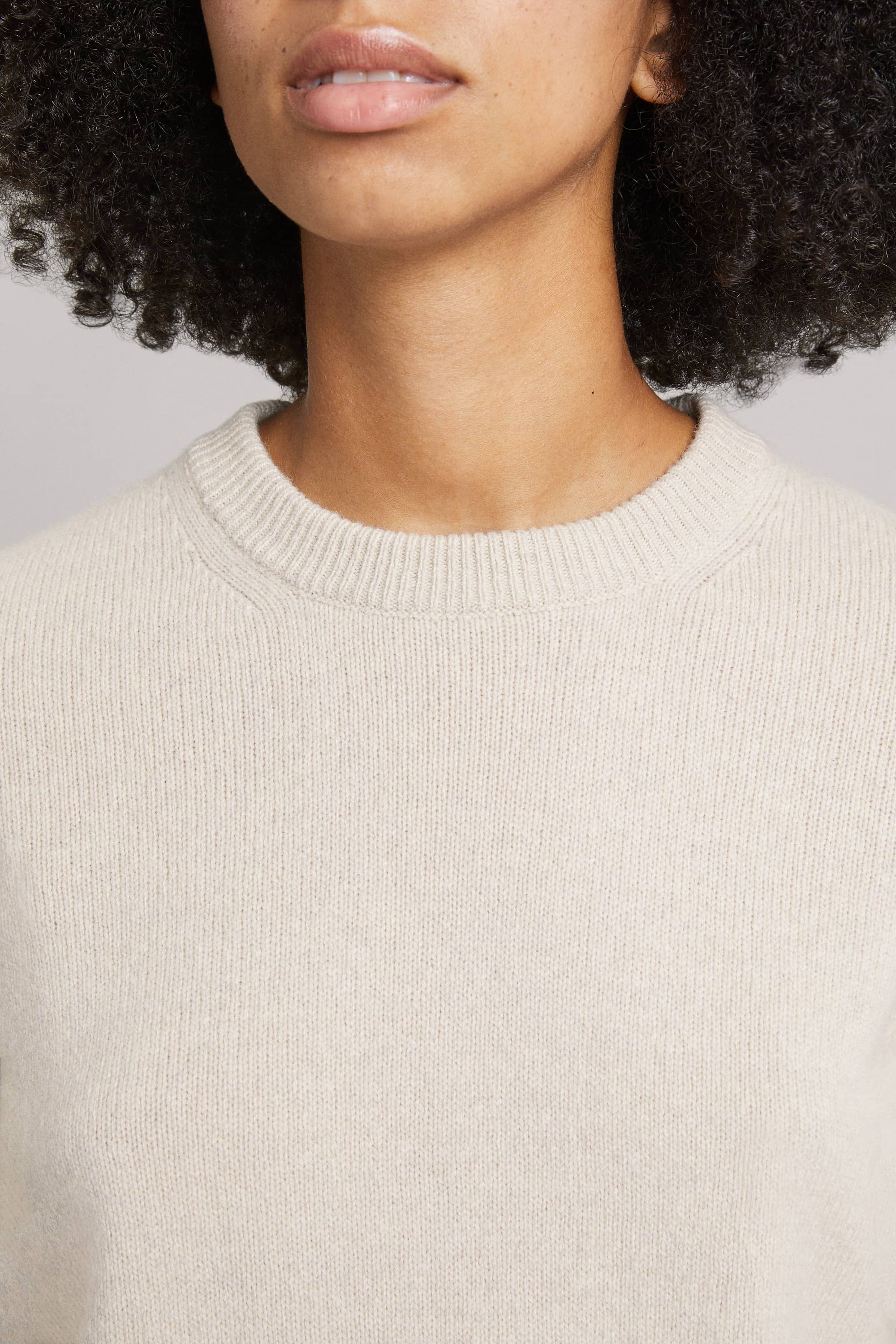 Image number 5 of The Cashmere Sweater v2.0 - Archive