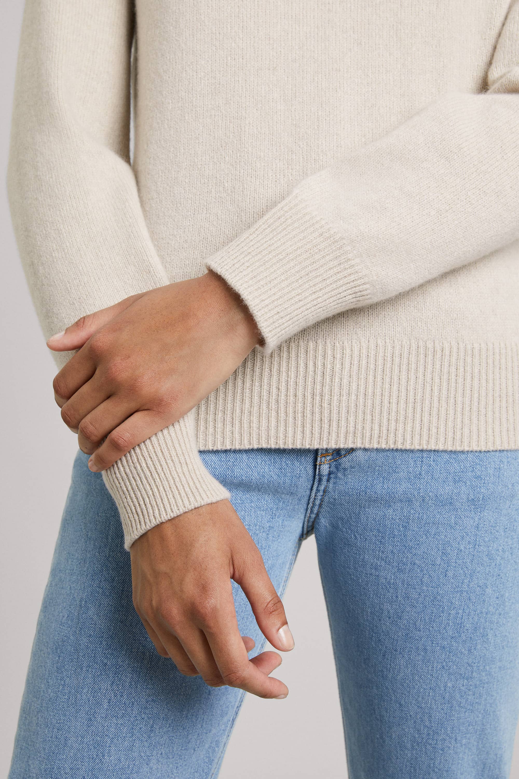Image number 6 of The Cashmere Sweater v2.0 - Archive