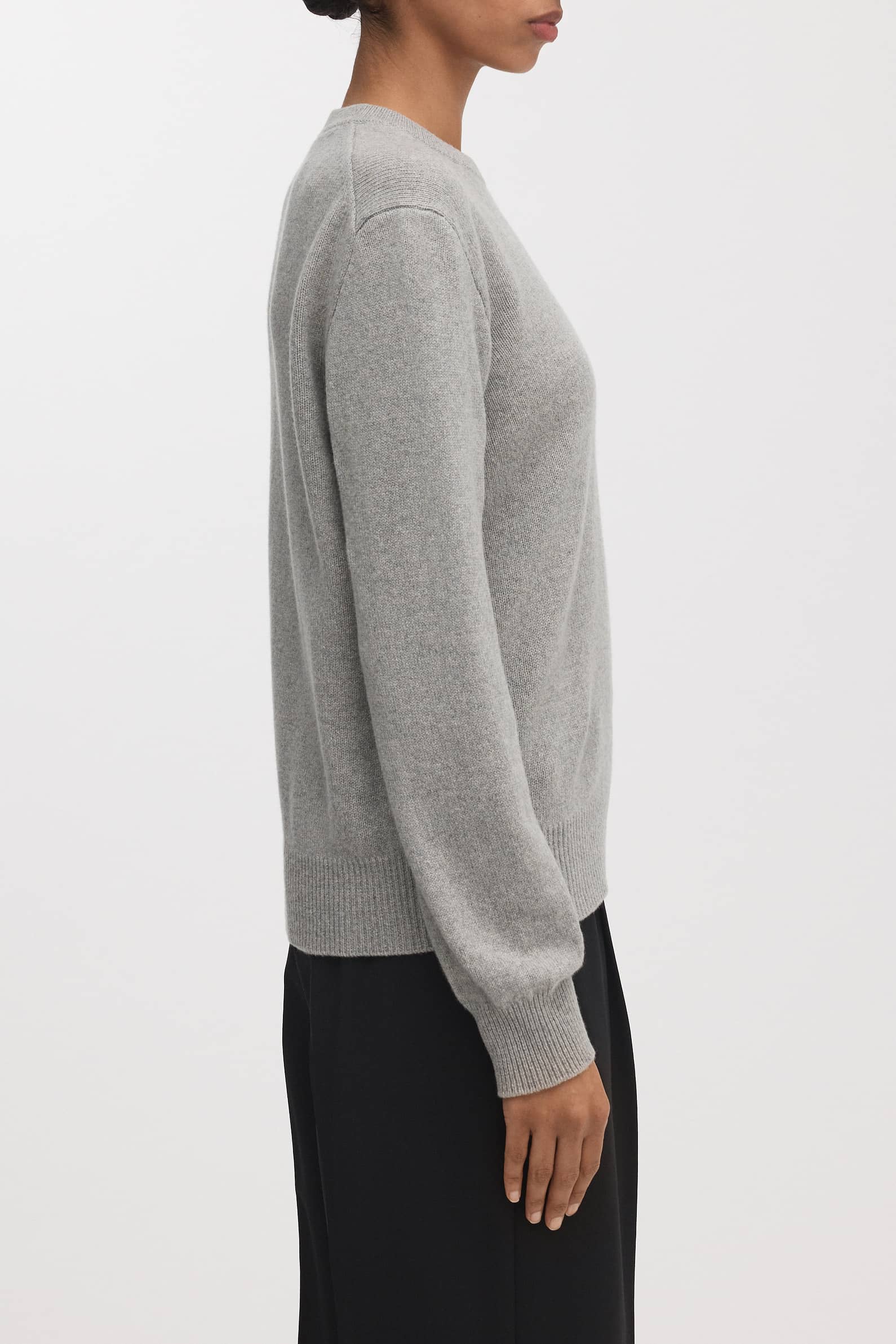 Image number 3 of The Cashmere Sweater v2.0 - Archive