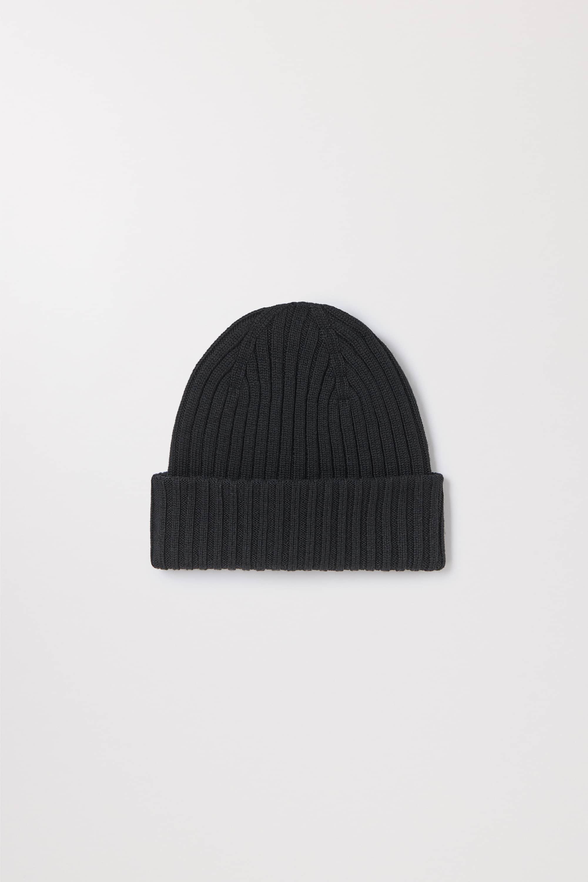 Image number 3 of The Ribbed Wool Beanie