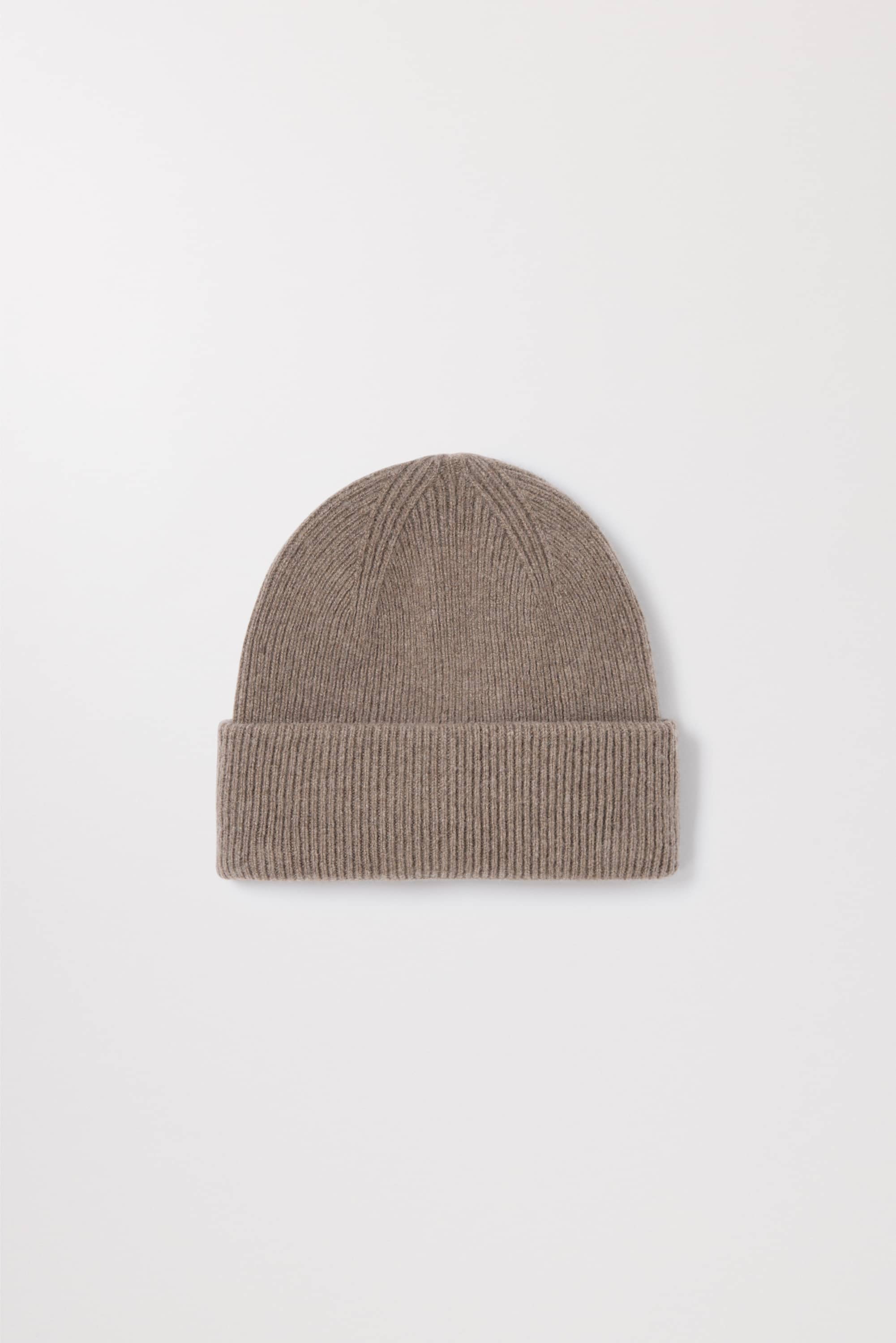 Image number 5 of The Recycled Cashmere Beanie