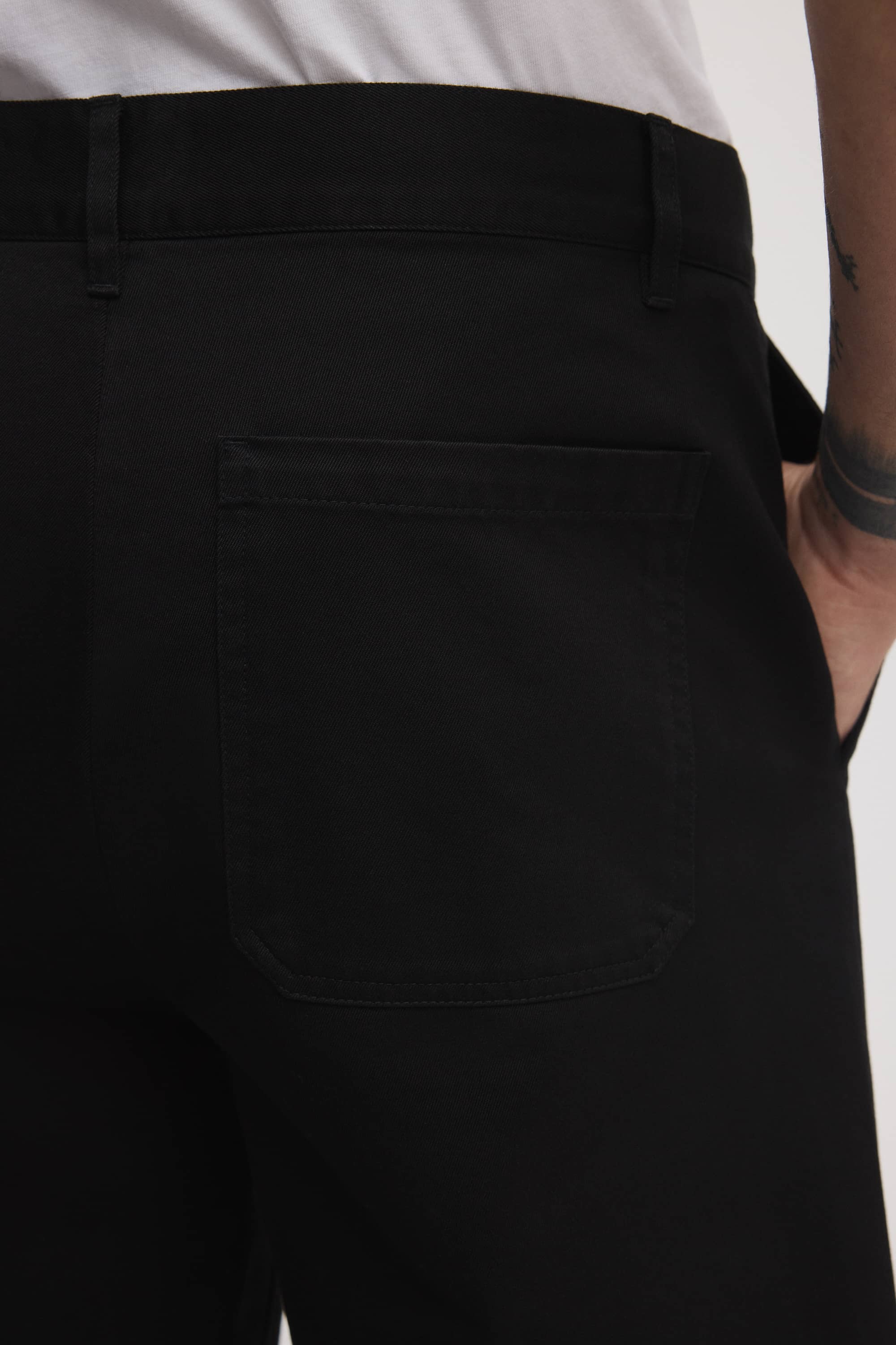Image number 5 of The Loose Twill Chino