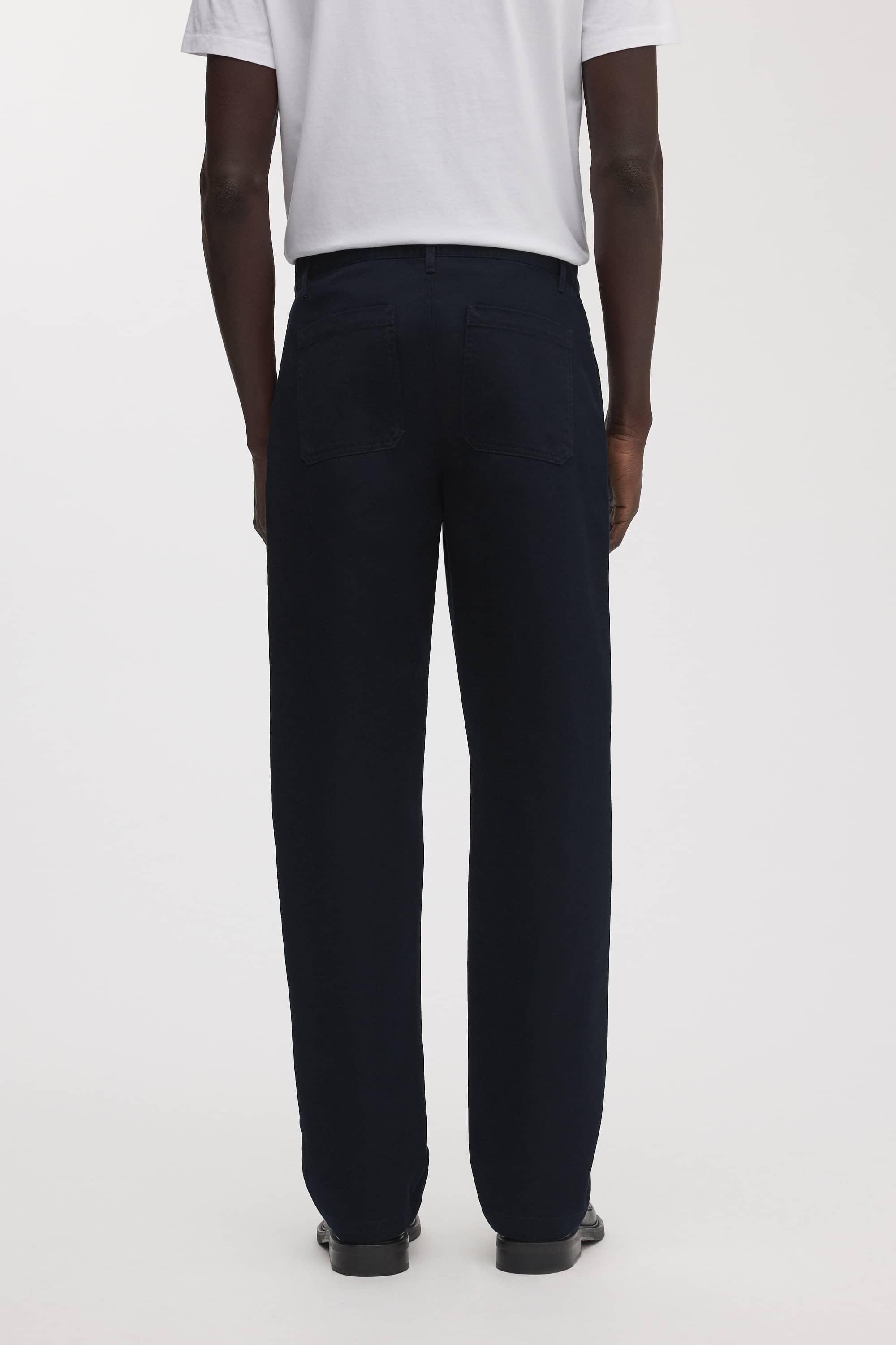 Image number 4 of The Loose Twill Chino