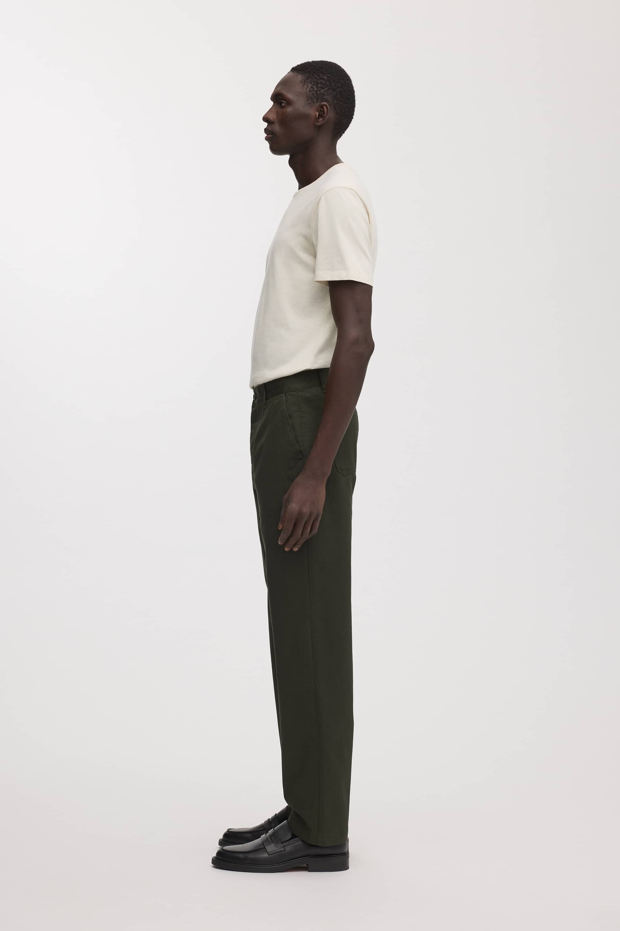 Image number 3 of The Loose Twill Chino