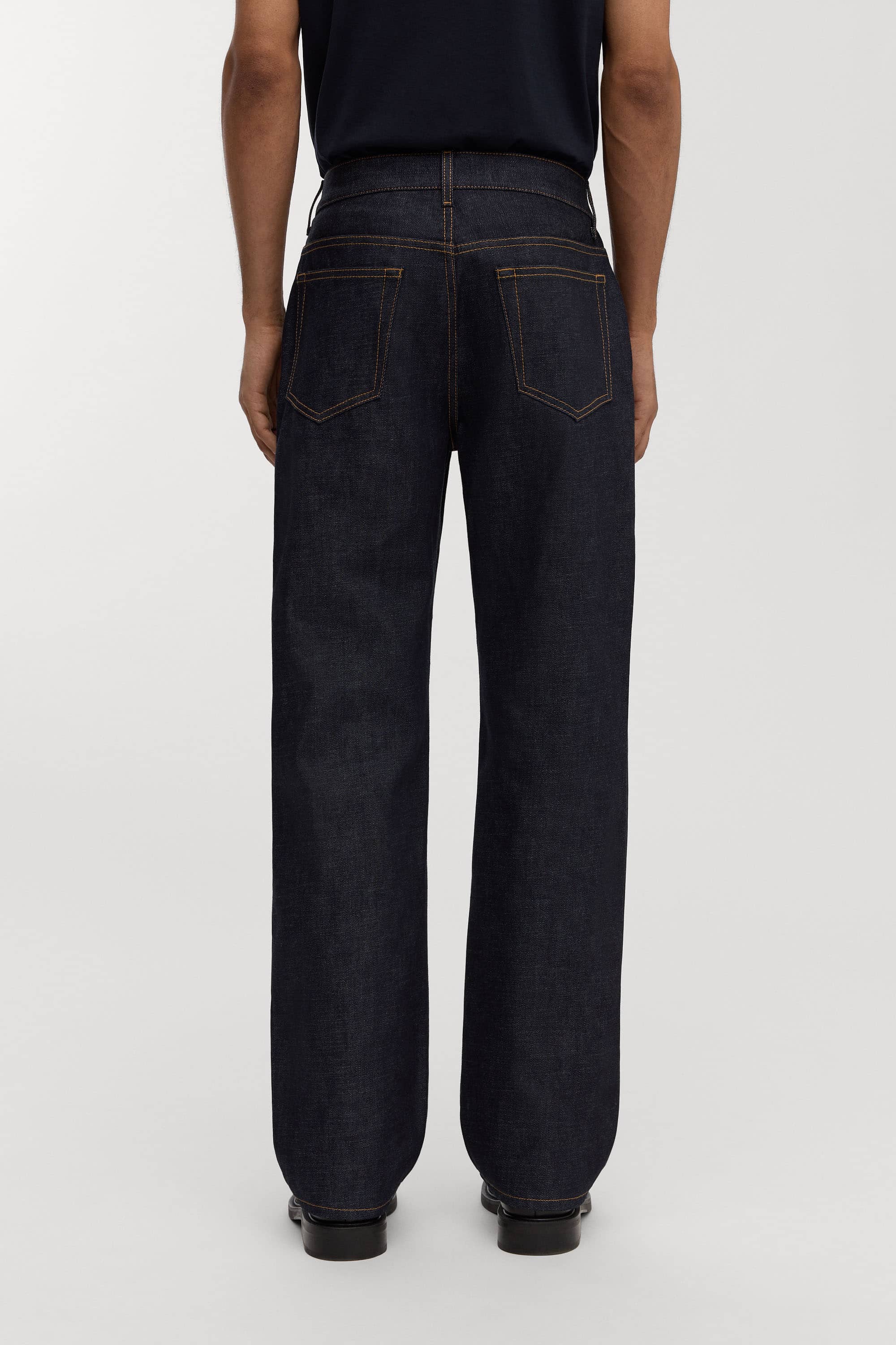 Image number 4 of The Loose Jeans