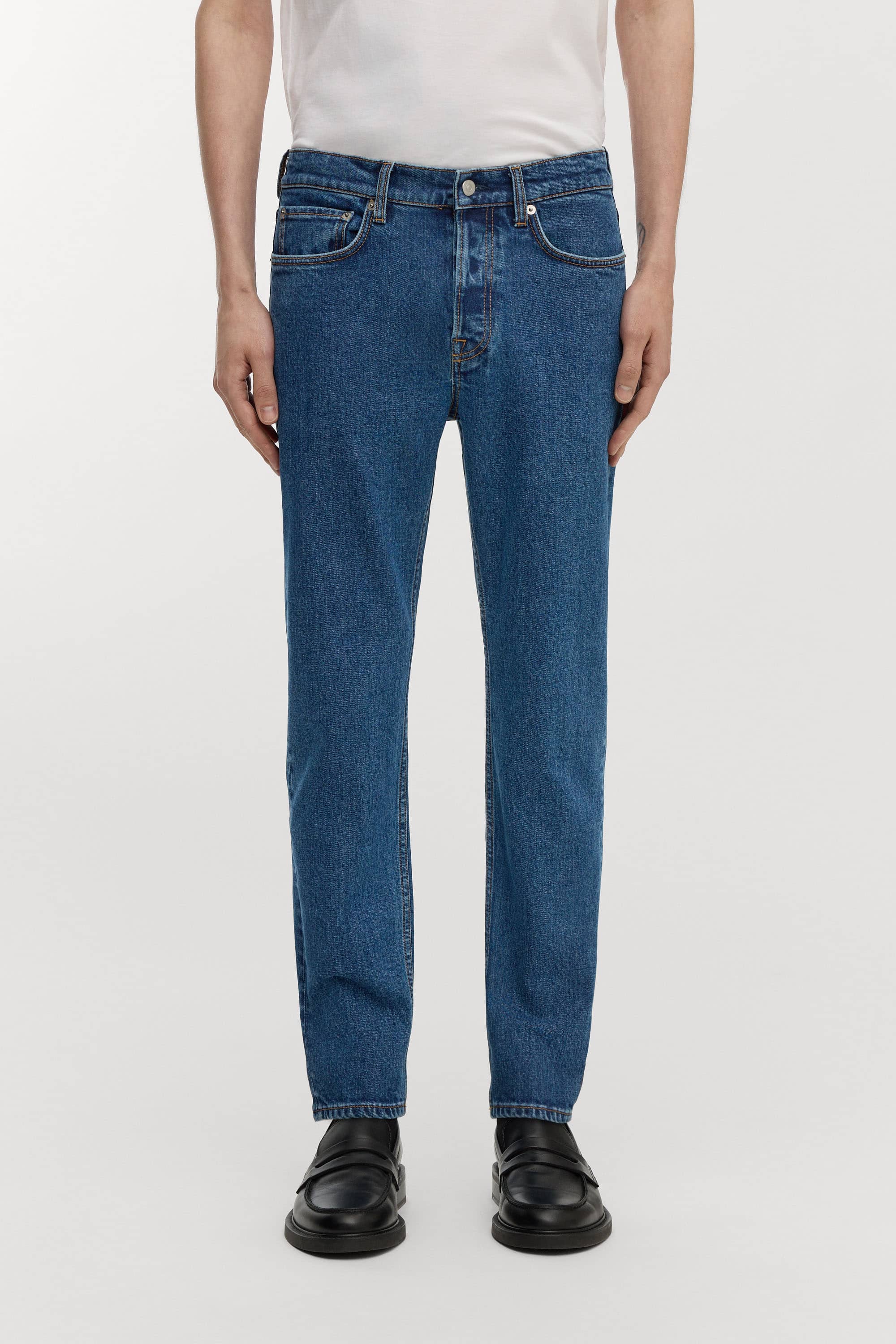 Image number 2 of The Slim Jeans