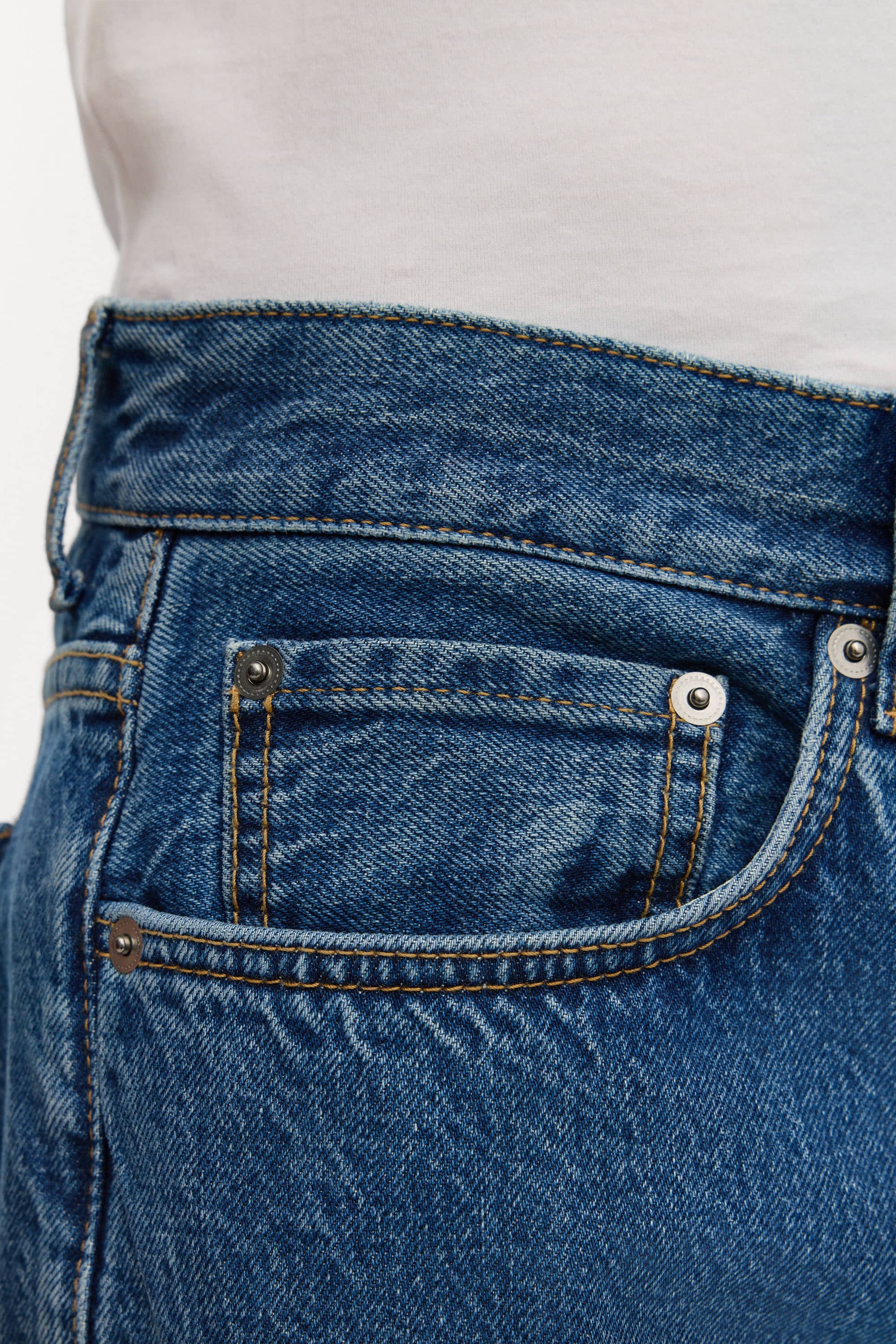 Image number 6 of The Regular Jeans