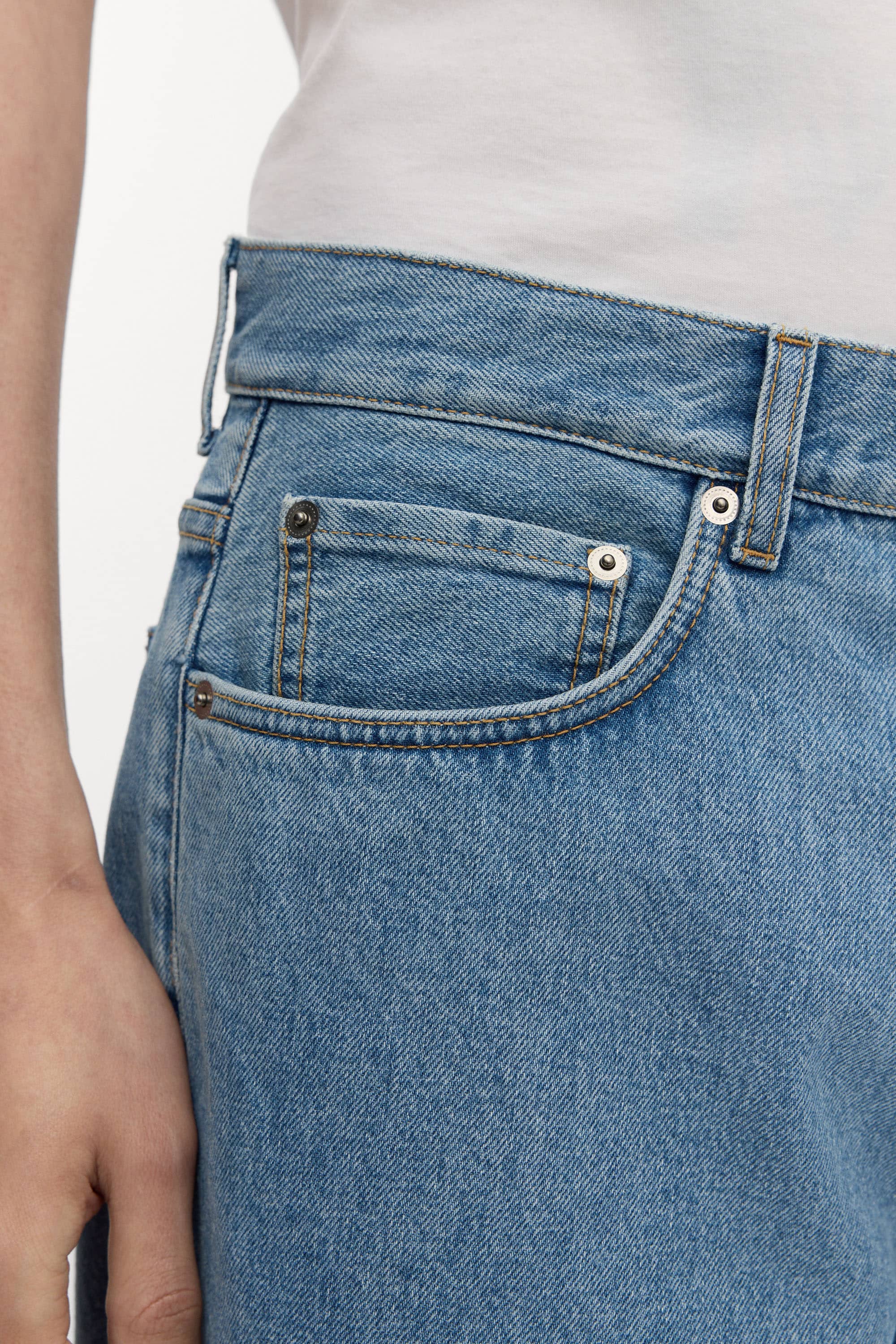 Image number 5 of The Loose Jeans
