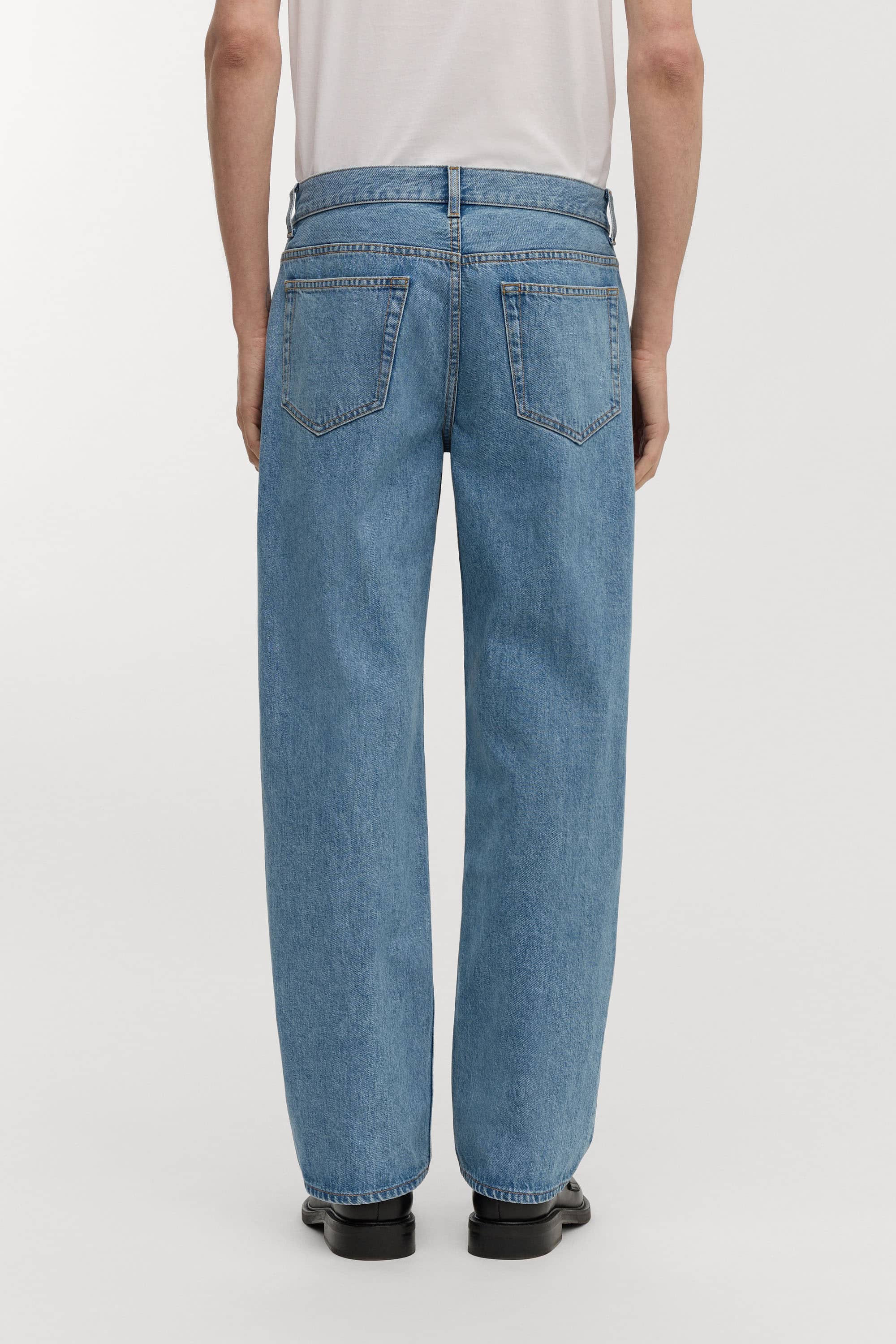 Image number 4 of The Loose Jeans