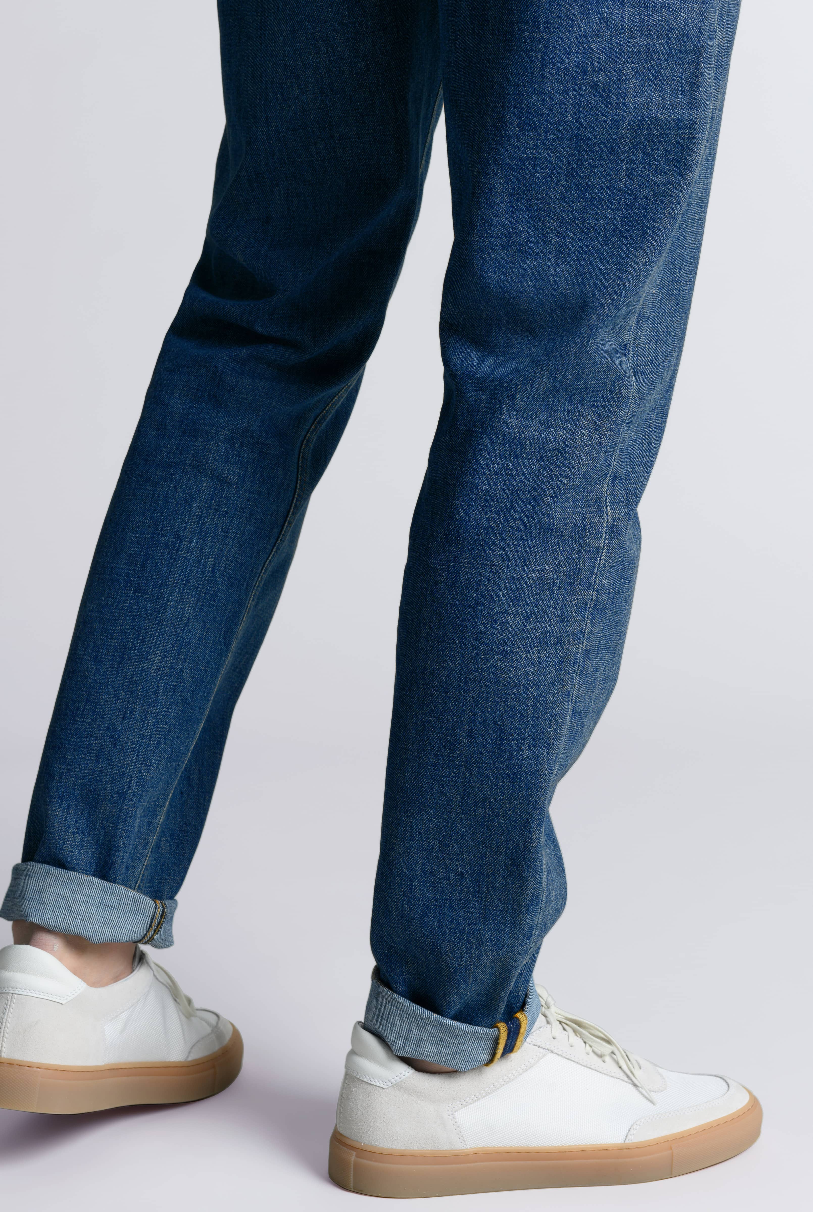 Image number 7 of The Washed Denim Jeans v1.0 - Archive