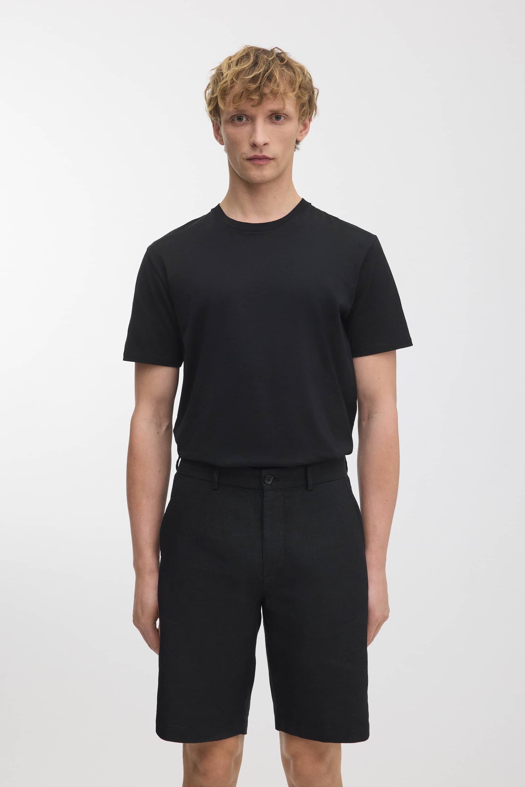 Image number 2 of The Linen Shorts