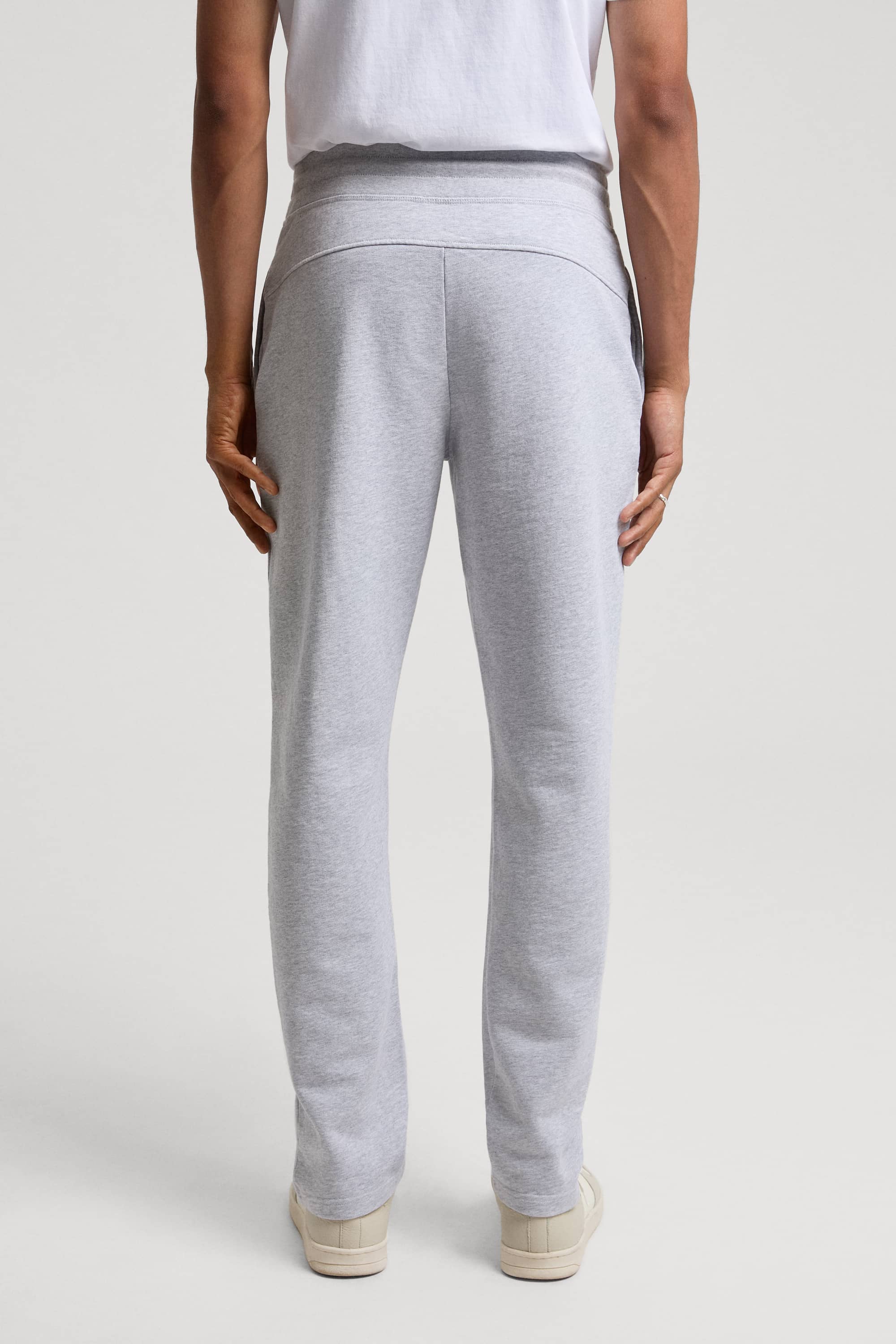 Image number 4 of The Sweatpants v1.0 - Archive