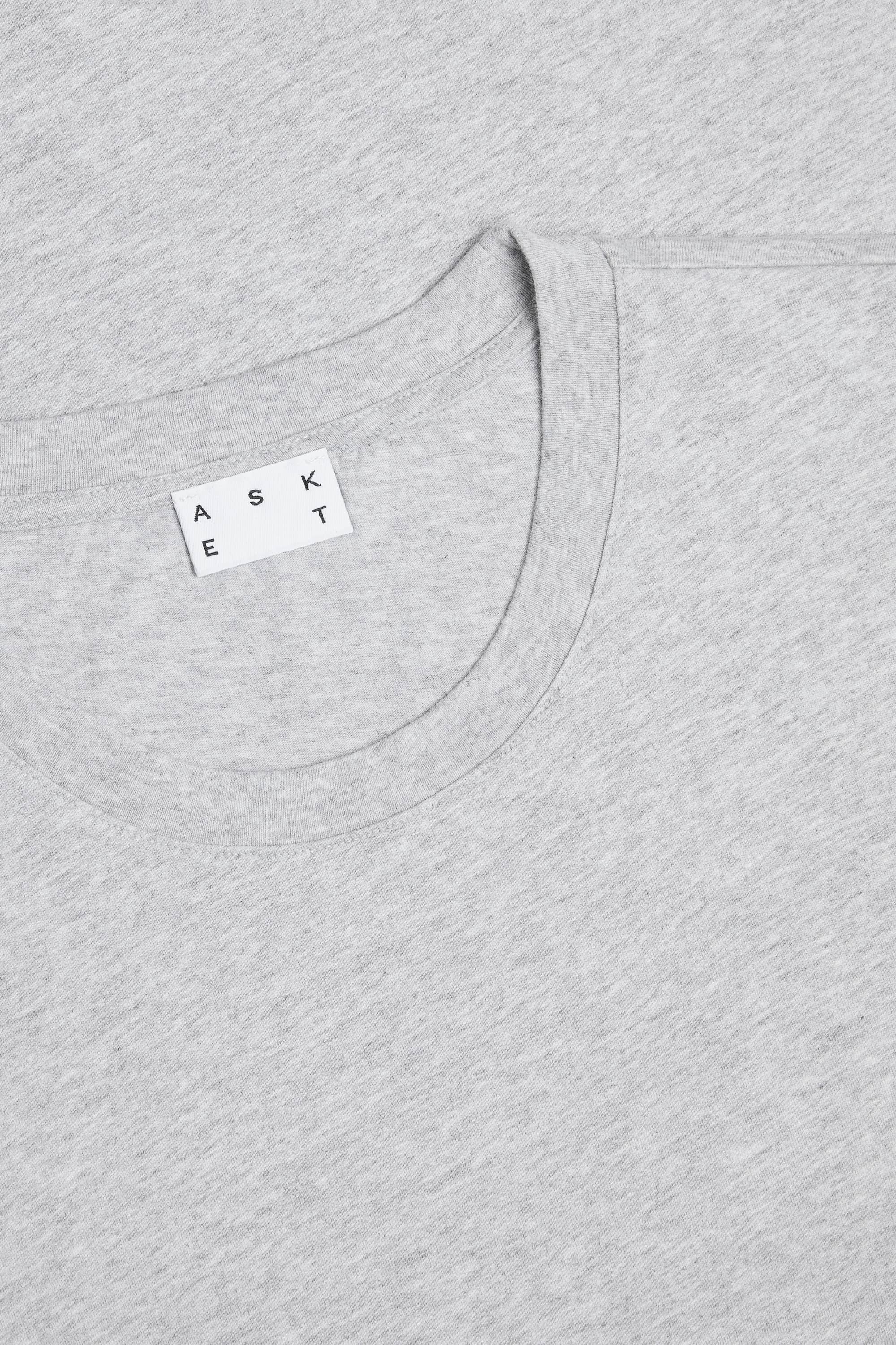 Image number 6 of The T-shirt v1.1 - Archive