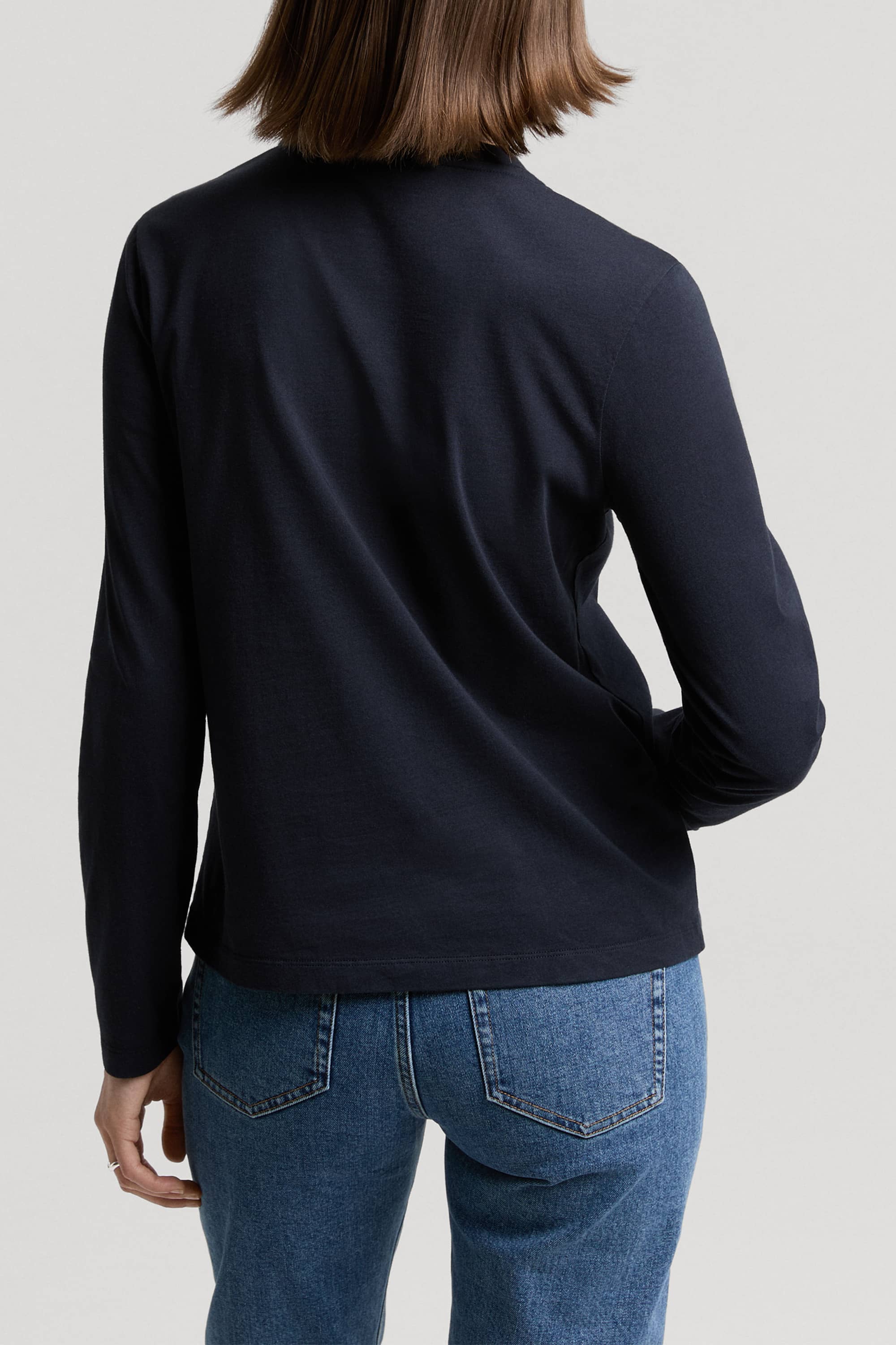 Image number 4 of The Long Sleeve T-Shirt v2.0 - Archive