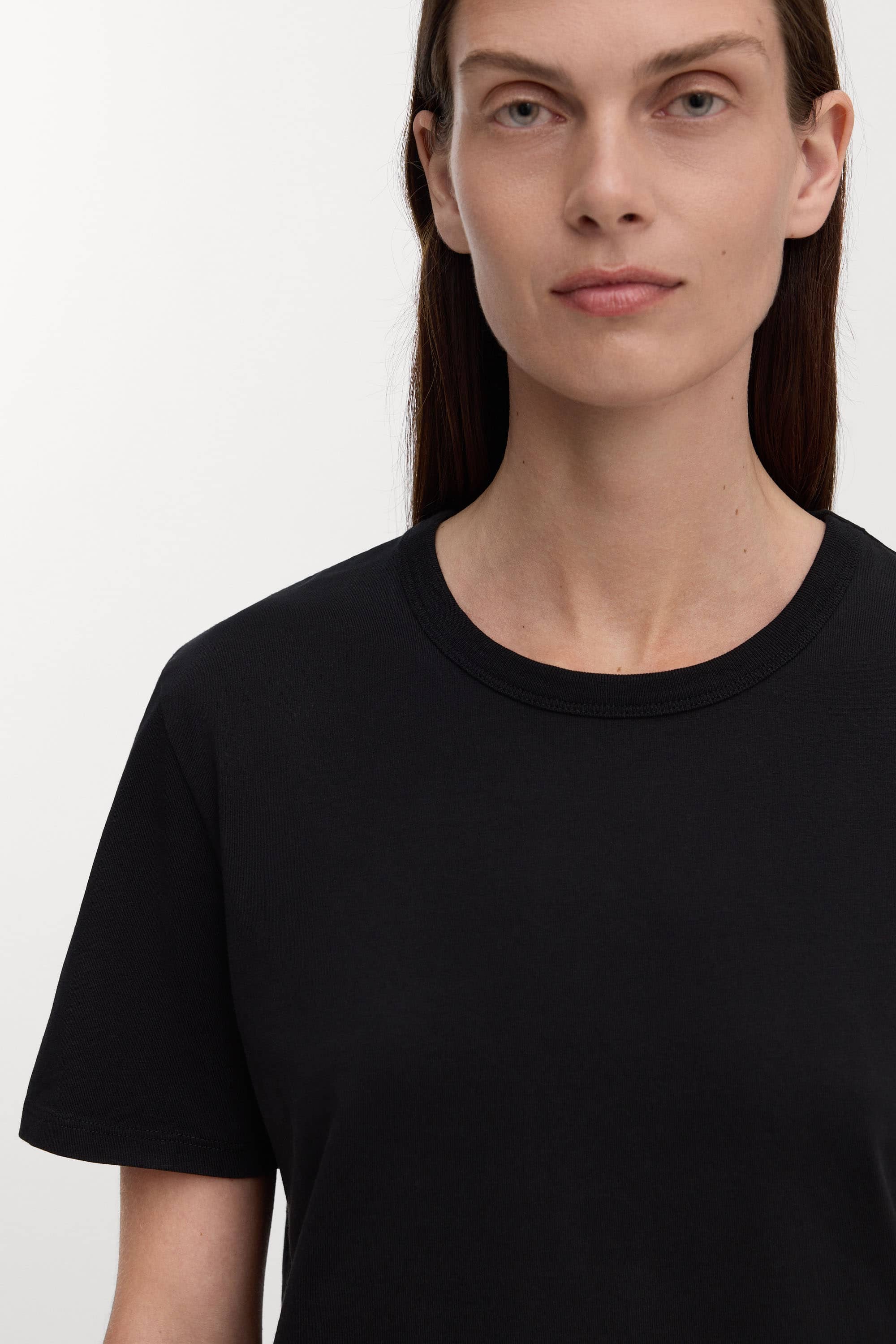 Image number 4 of The T-Shirt