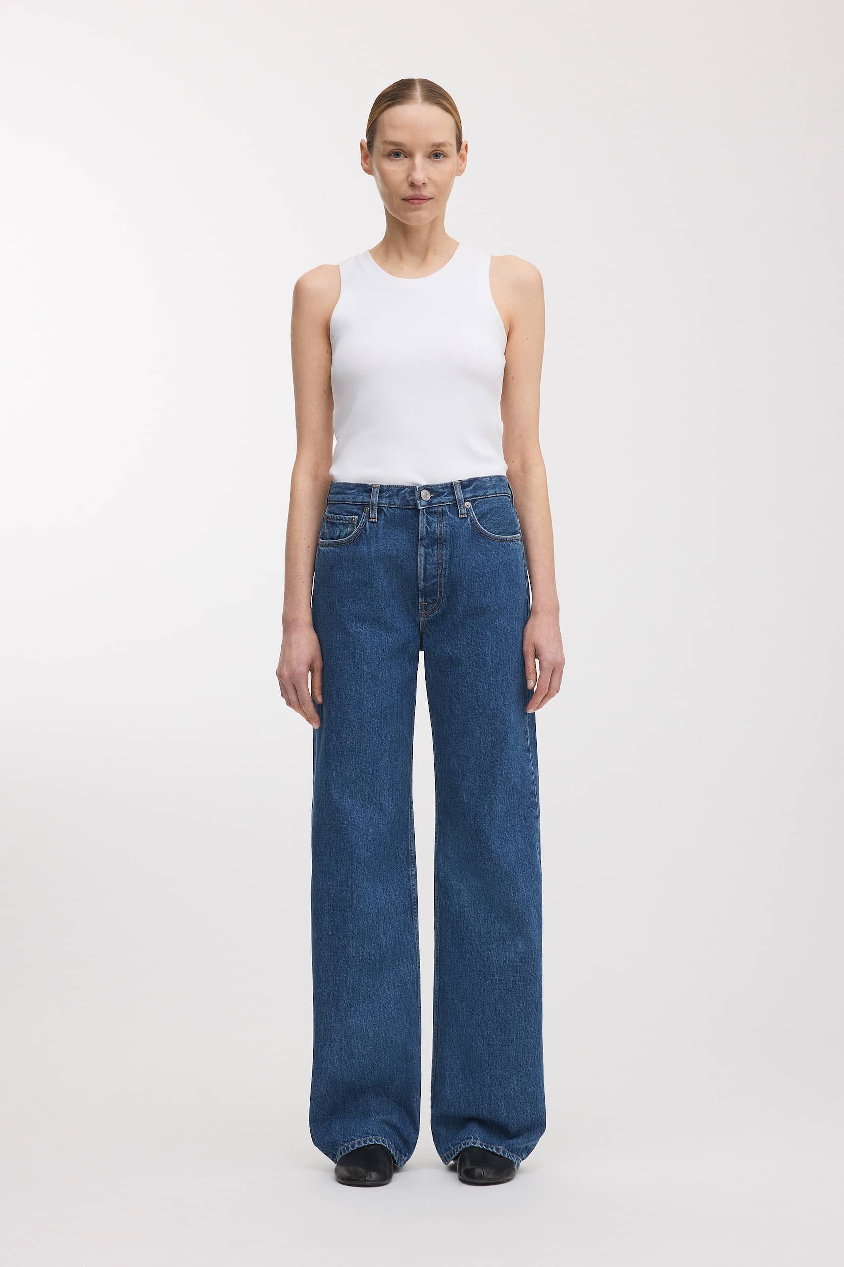 Image number 10 of The Loose Jeans