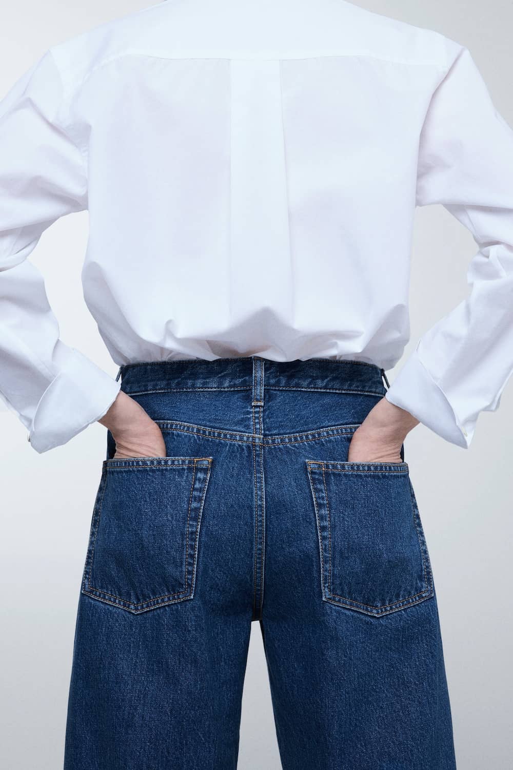 Image number 9 of The Loose Jeans
