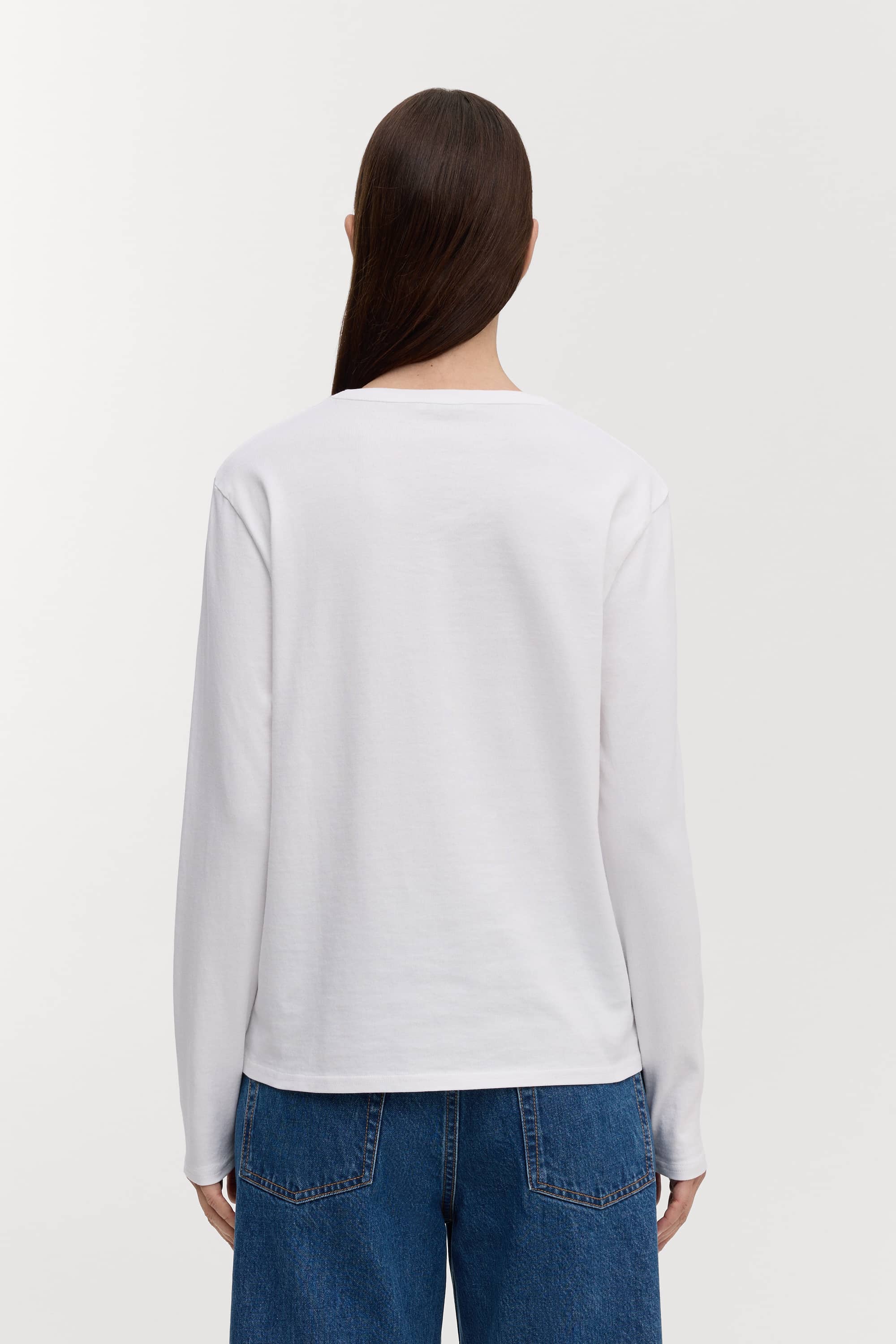 Image number 4 of The Long Sleeve T-Shirt