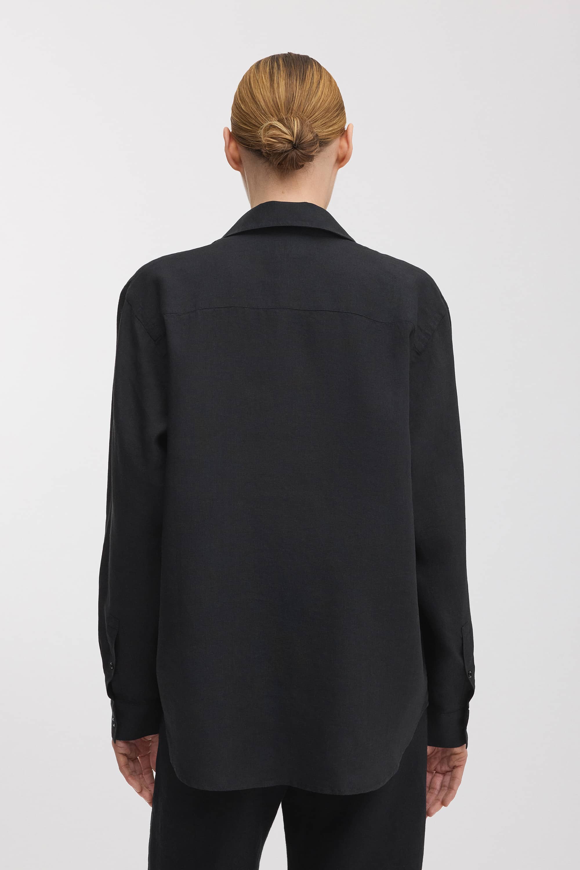 Image number 4 of The Linen Shirt