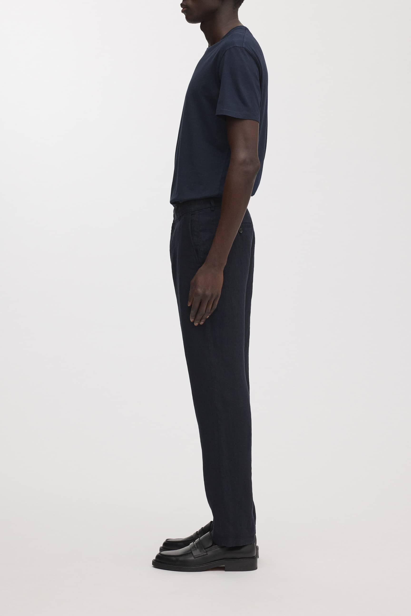 Image number 3 of The Linen Trousers v1.0 - Archive