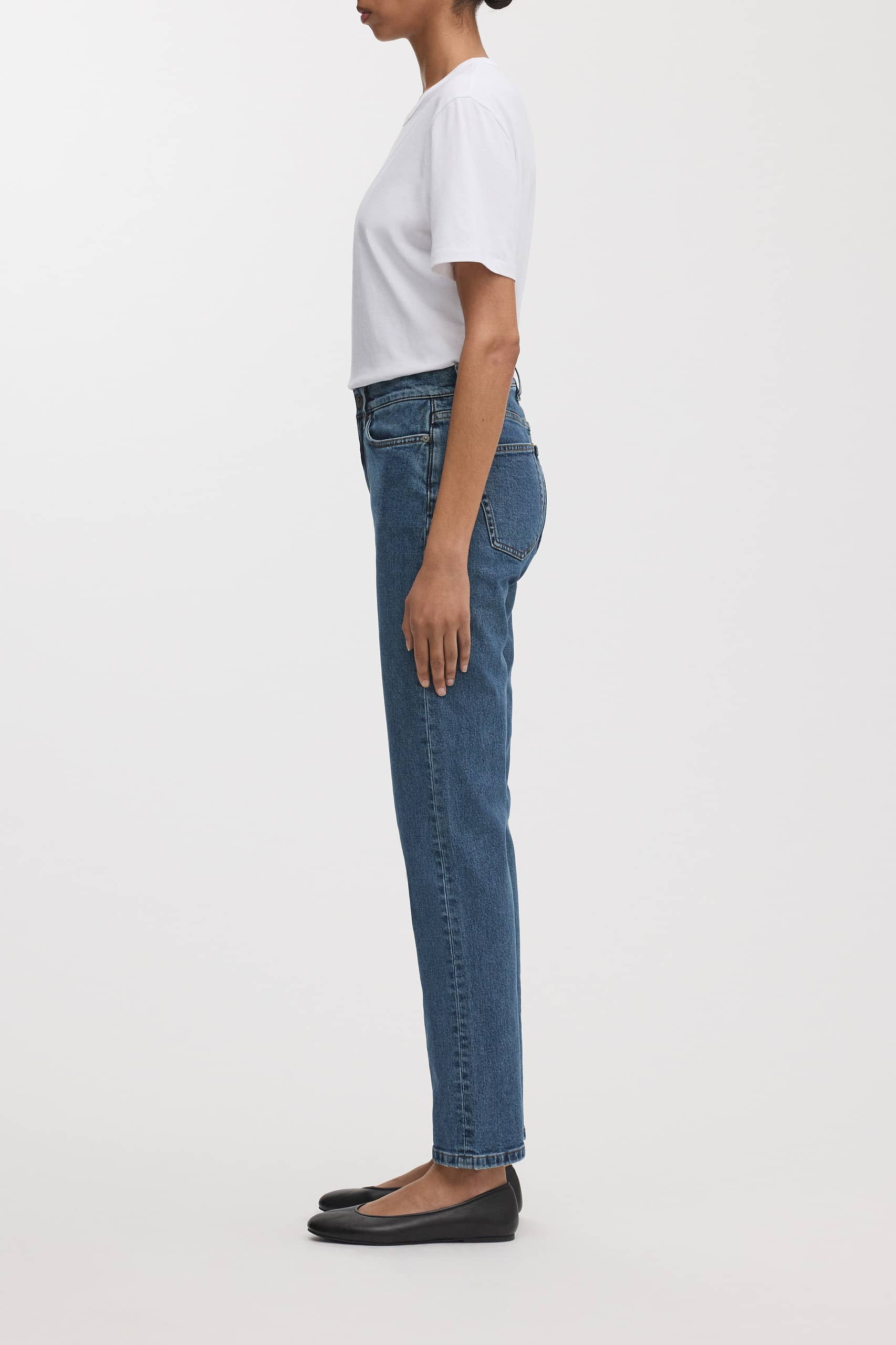 Image number 3 of The Standard Jeans v2.0 - Archive