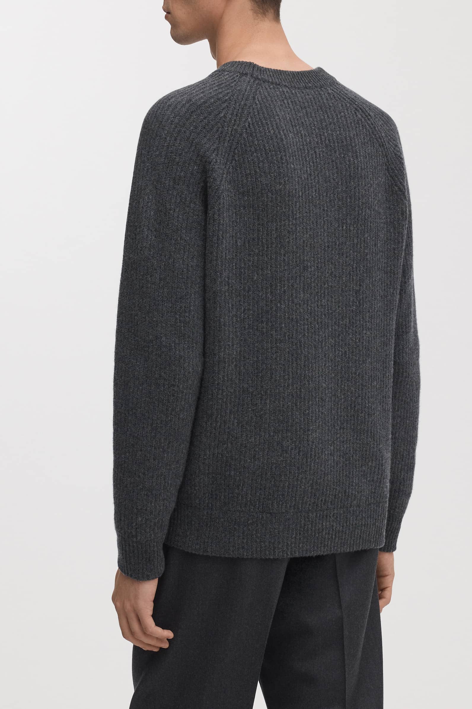 Image number 4 of The Heavy Wool Sweater v1.0 - Archive