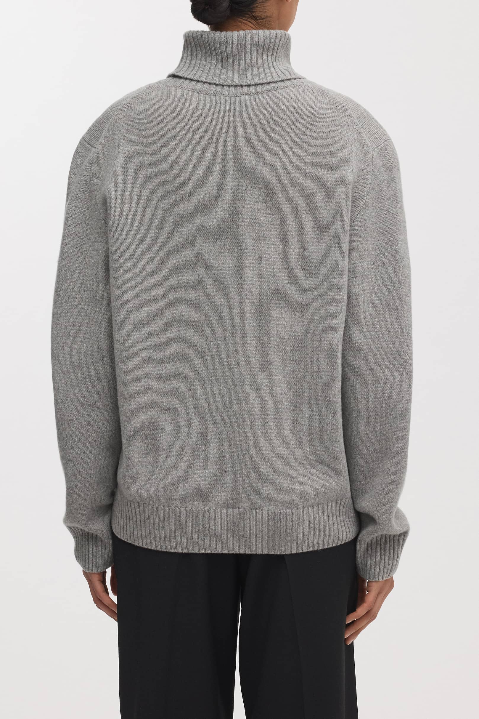 Image number 3 of The Cashmere Roll Neck v1.0 - Archive